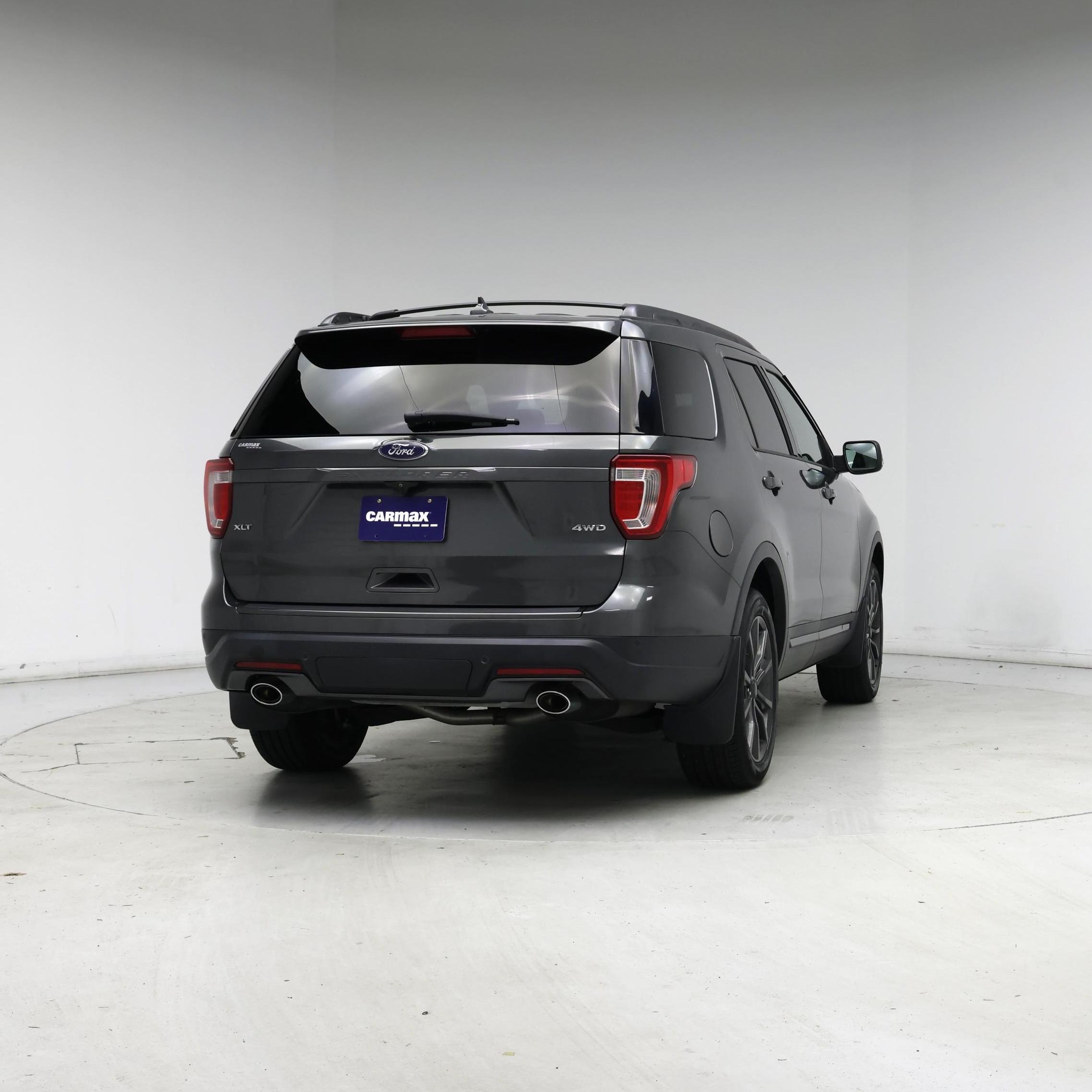 Thumbnail: 2018 Ford Explorer - 8