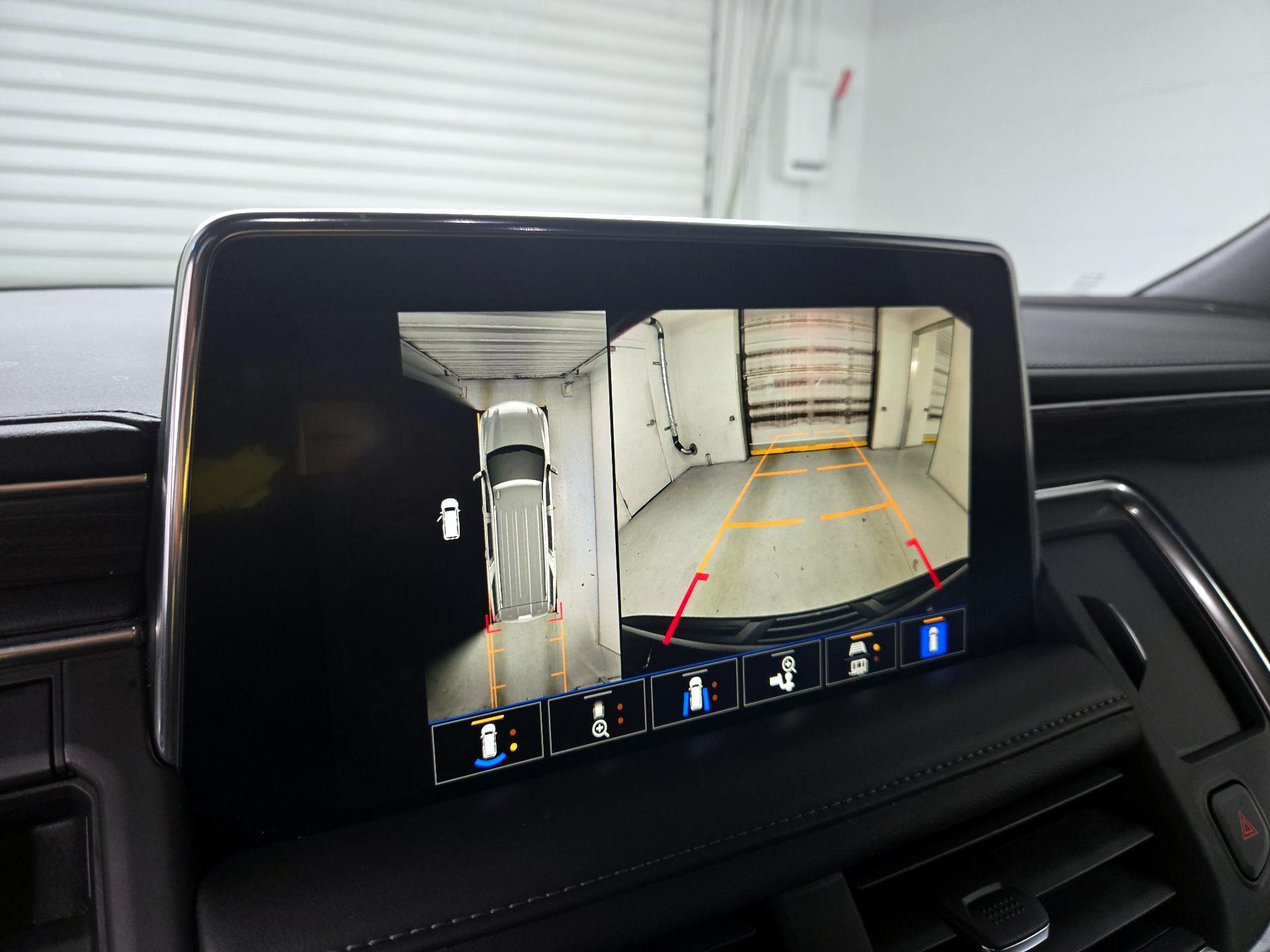 Thumbnail: 2022 Chevrolet Tahoe - 14