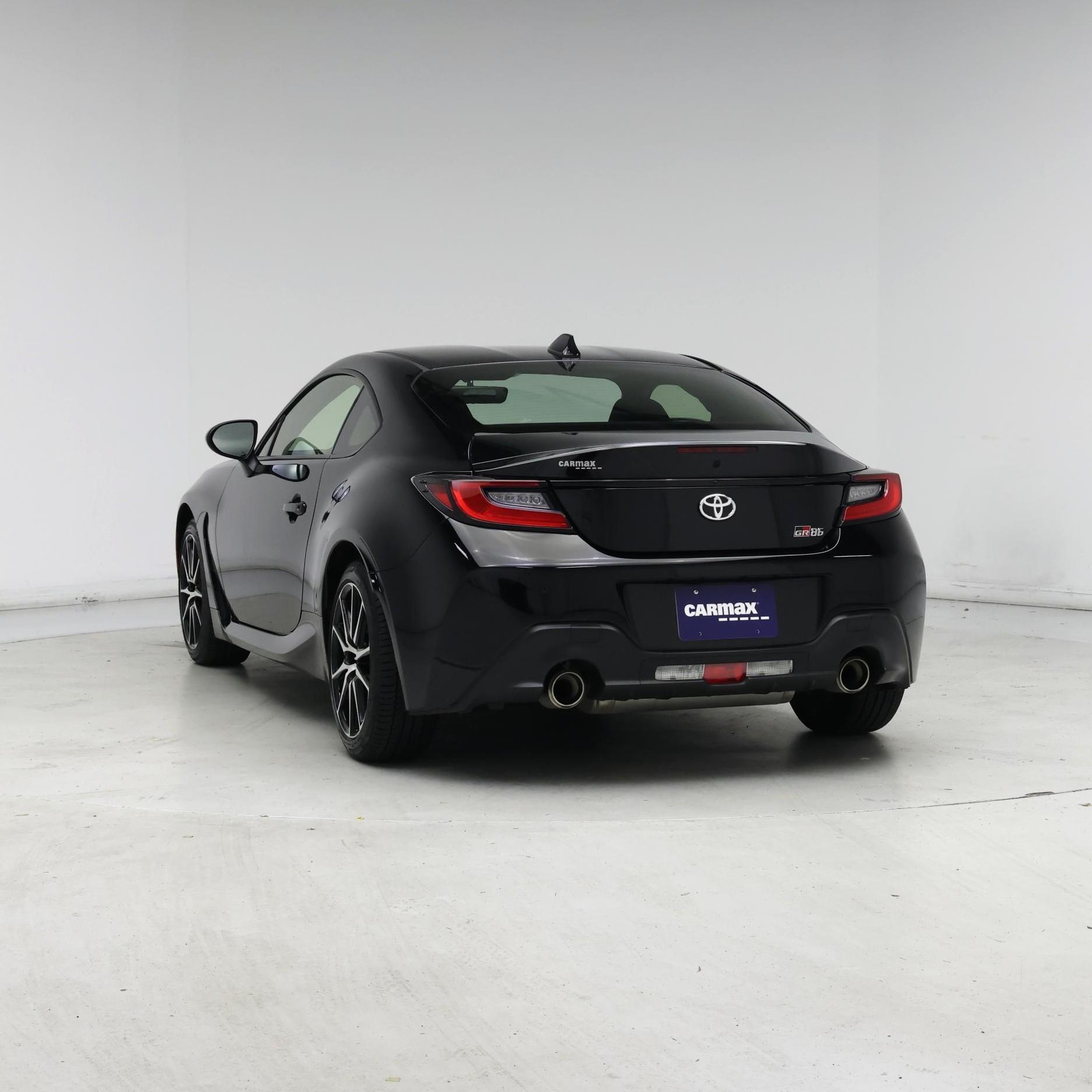 Thumbnail: 2023 Toyota GR86 - 6