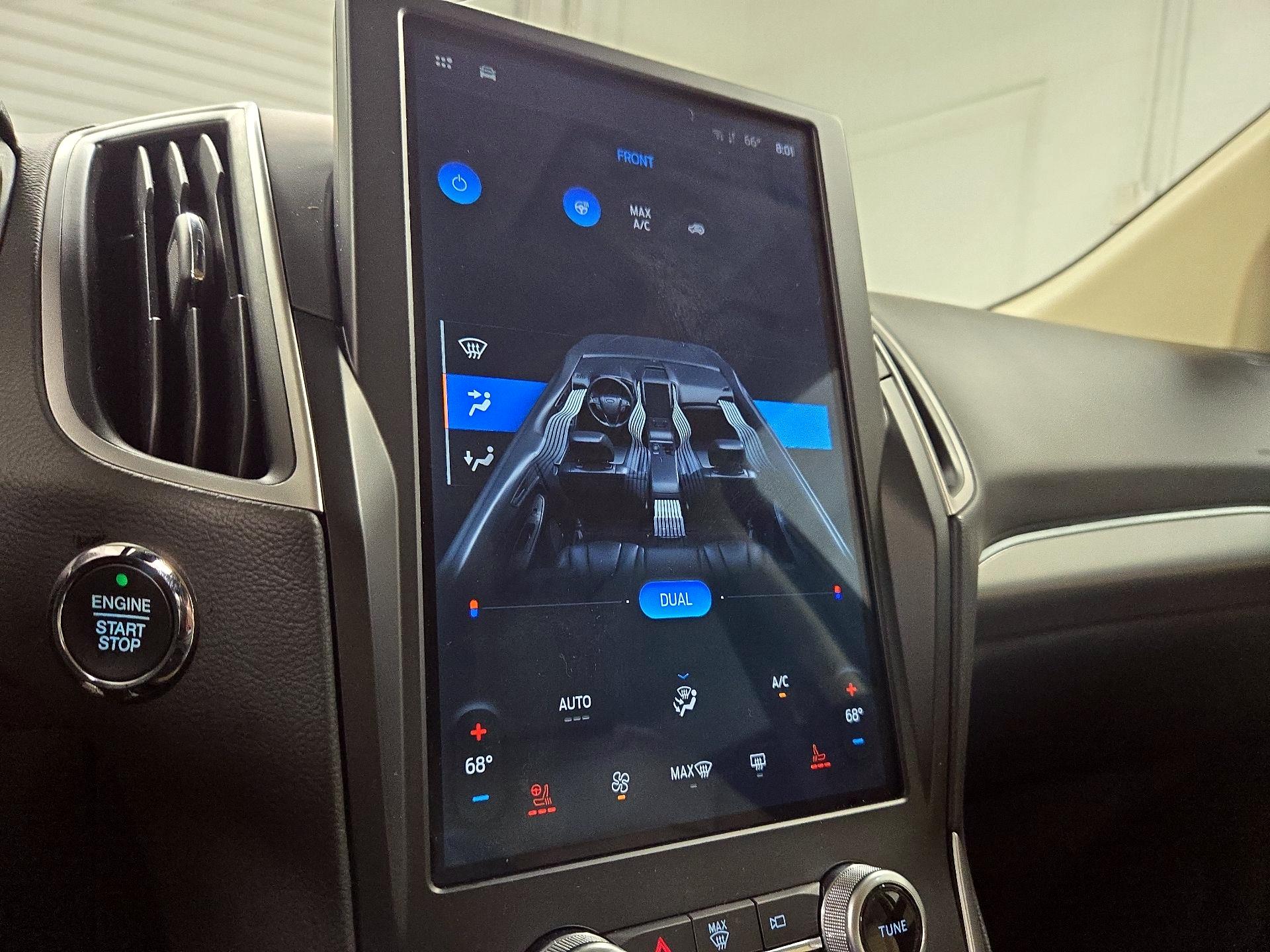 Thumbnail: 2022 Ford Edge - 17