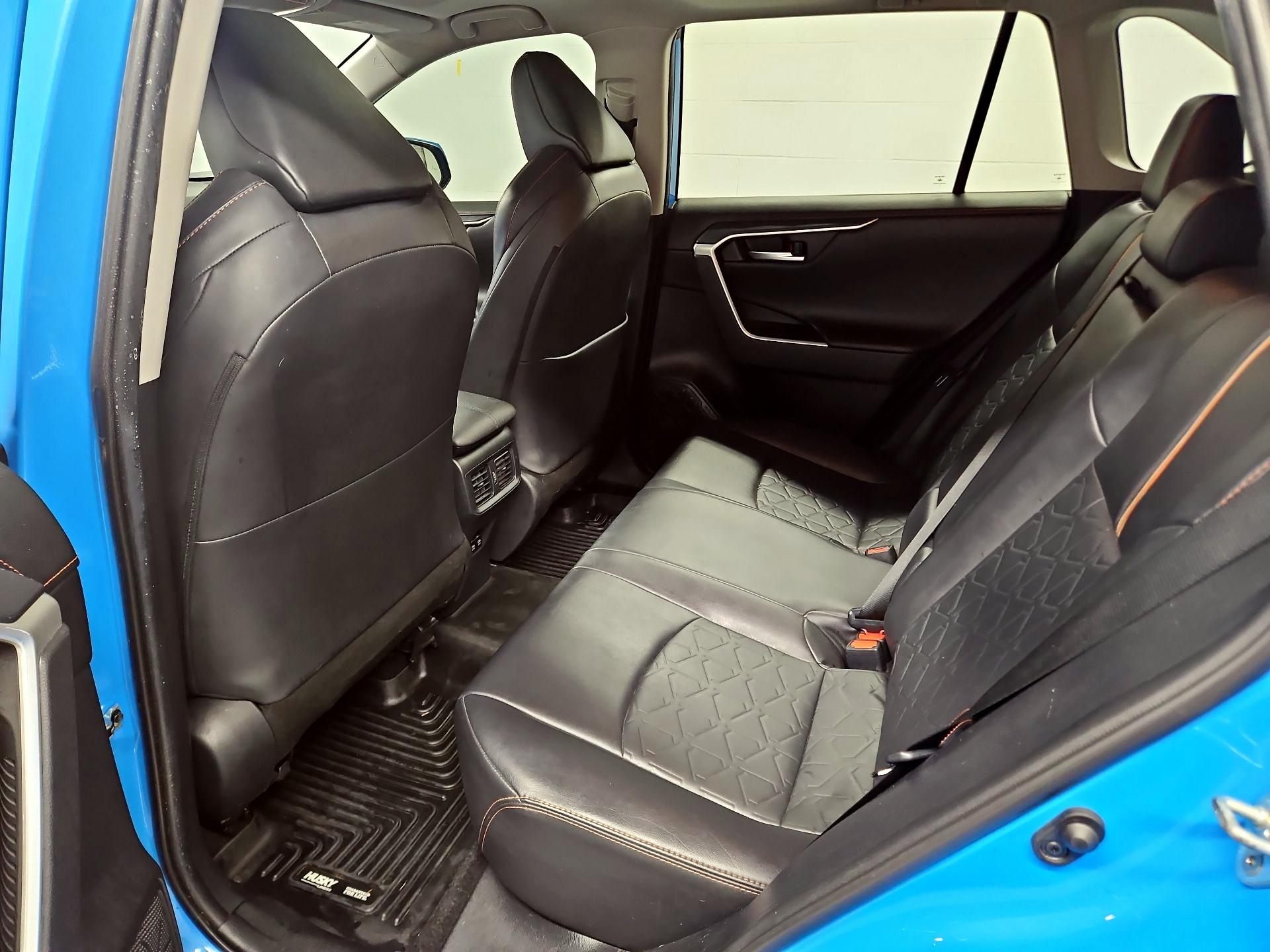 Thumbnail: 2019 Toyota RAV4 - 20