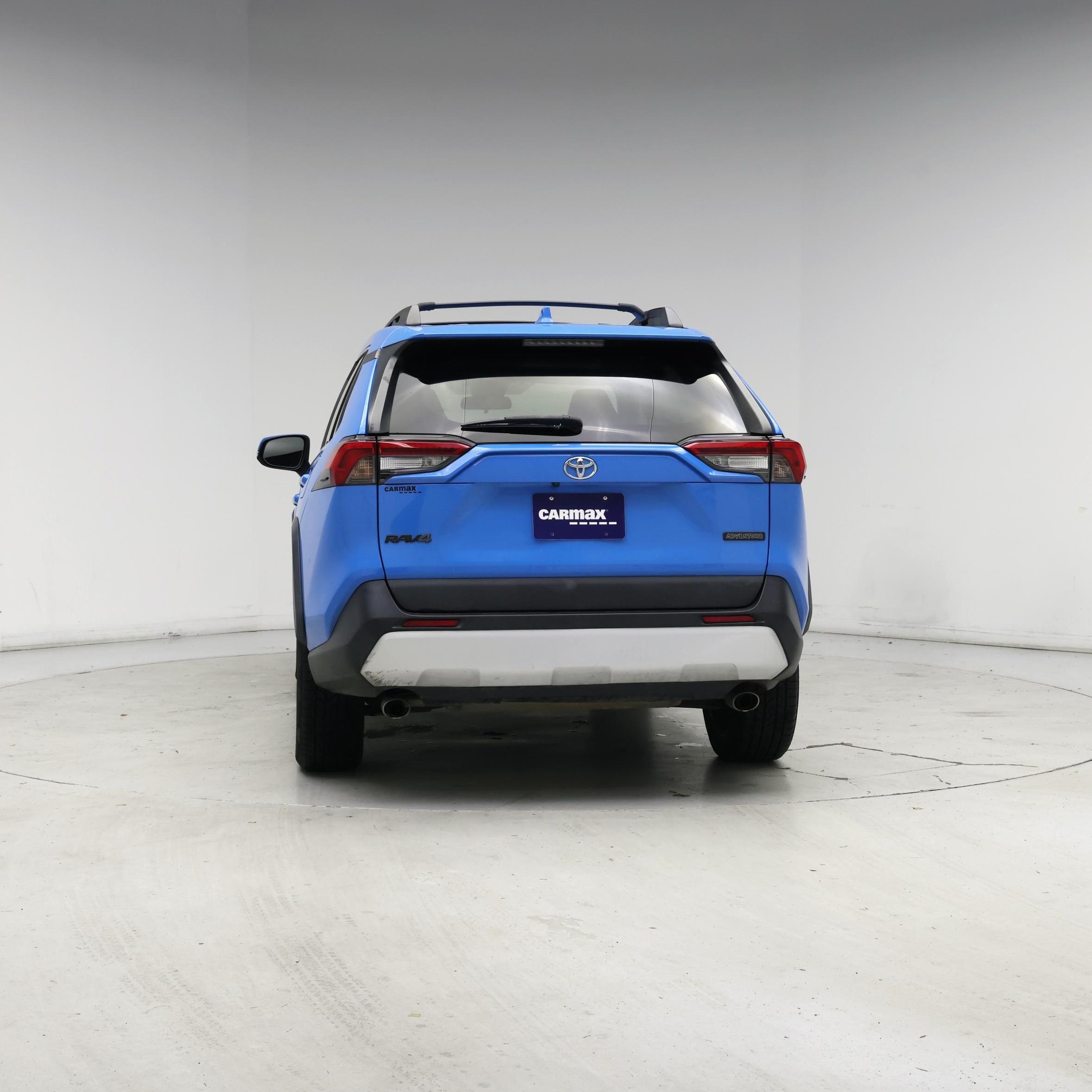 Thumbnail: 2019 Toyota RAV4 - 3