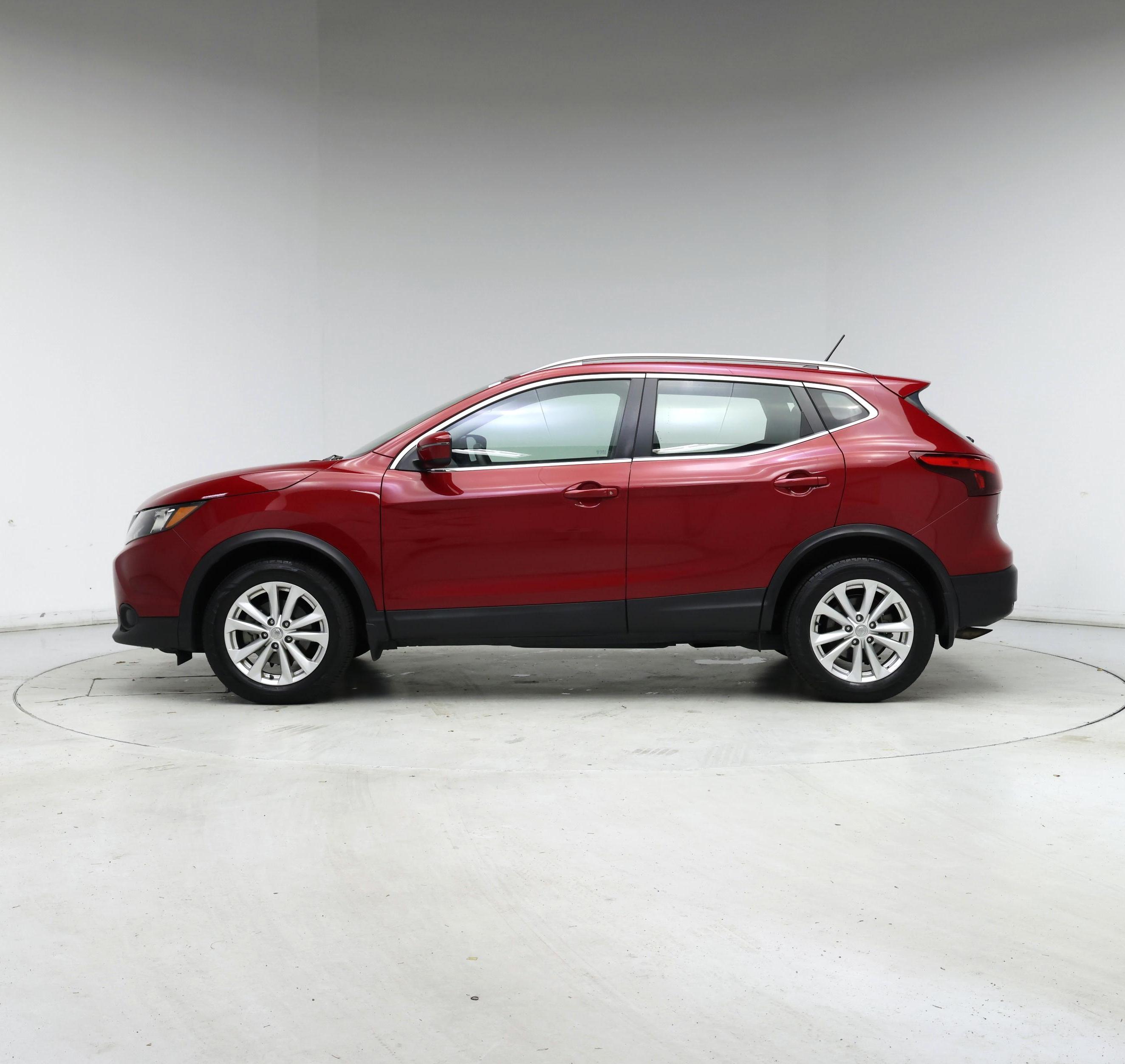 Thumbnail: 2017 Nissan Rogue Sport - 3