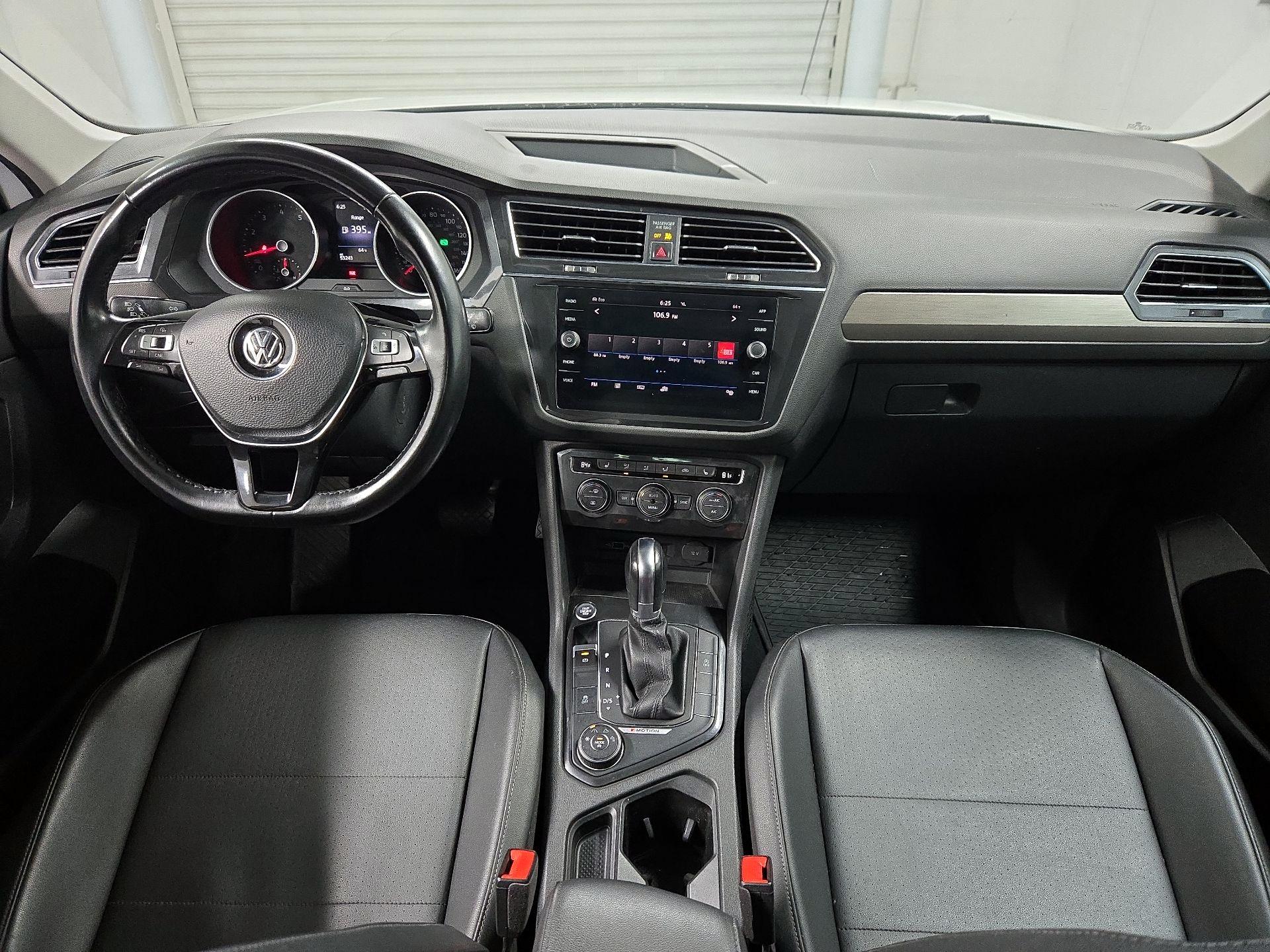 Thumbnail: 2018 Volkswagen Tiguan - 9