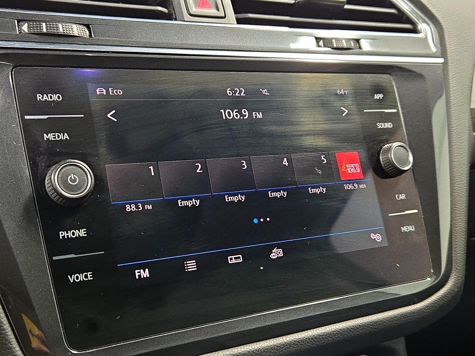 Thumbnail: 2018 Volkswagen Tiguan - 15