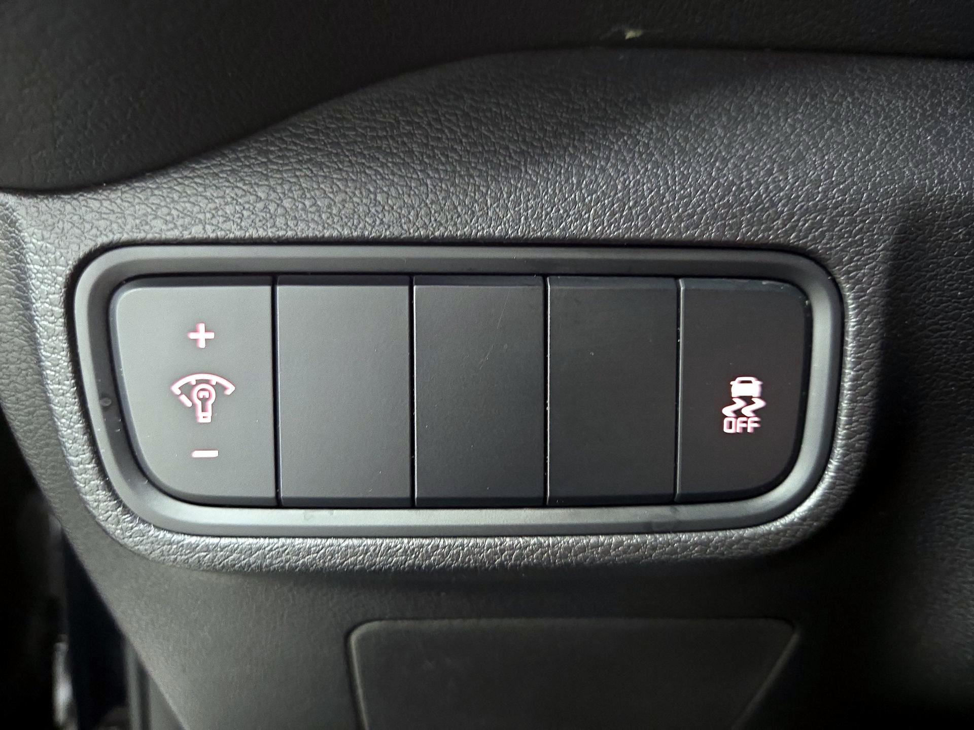 Thumbnail: 2020 Kia Soul - 13