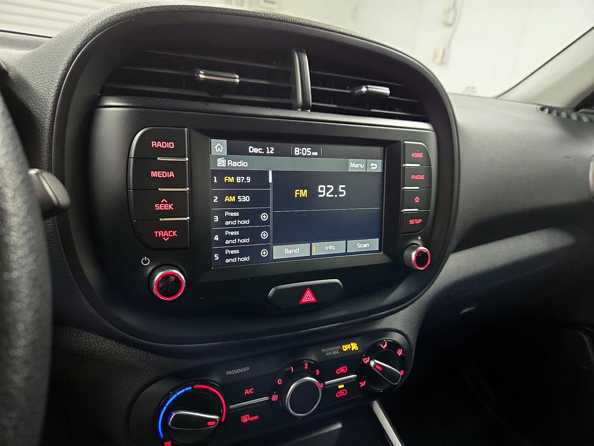 Thumbnail: 2020 Kia Soul - 15