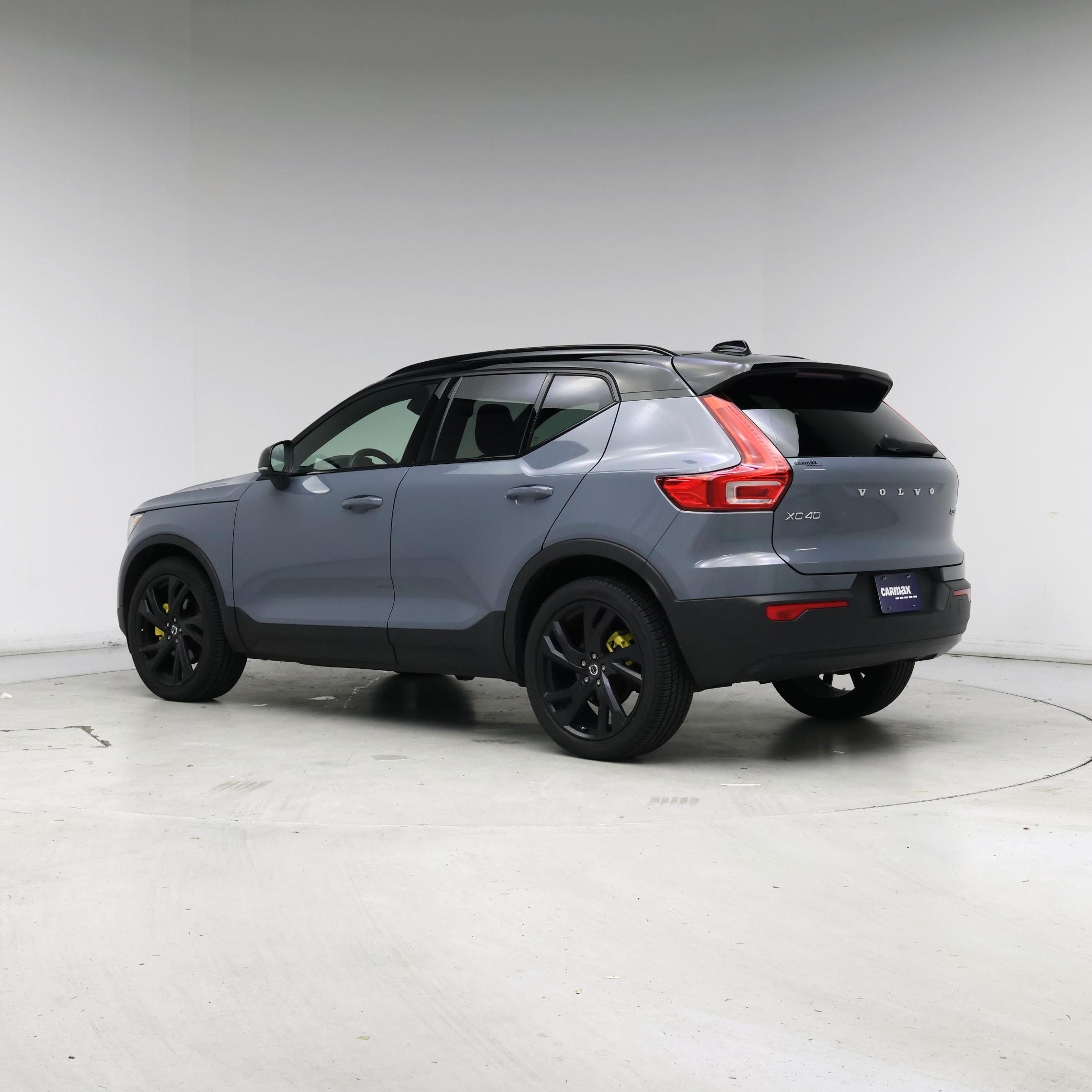 Thumbnail: 2021 Volvo XC40 - 2