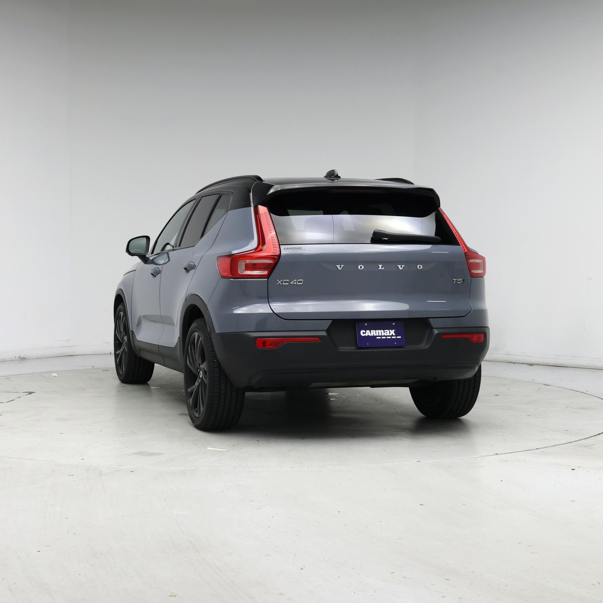 Thumbnail: 2021 Volvo XC40 - 6