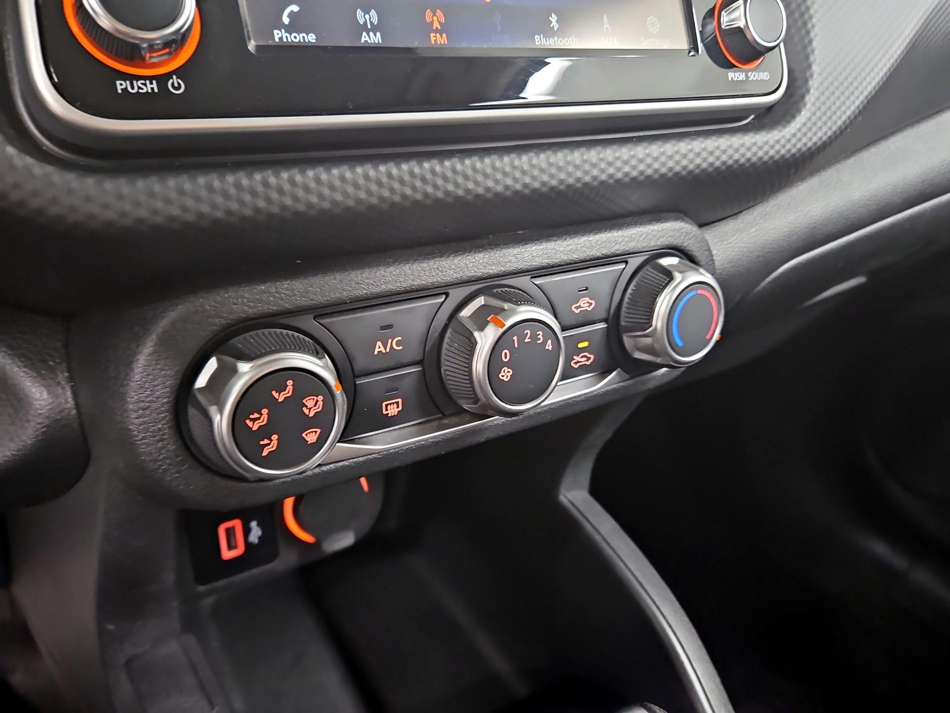 Thumbnail: 2022 Nissan Kicks - 16