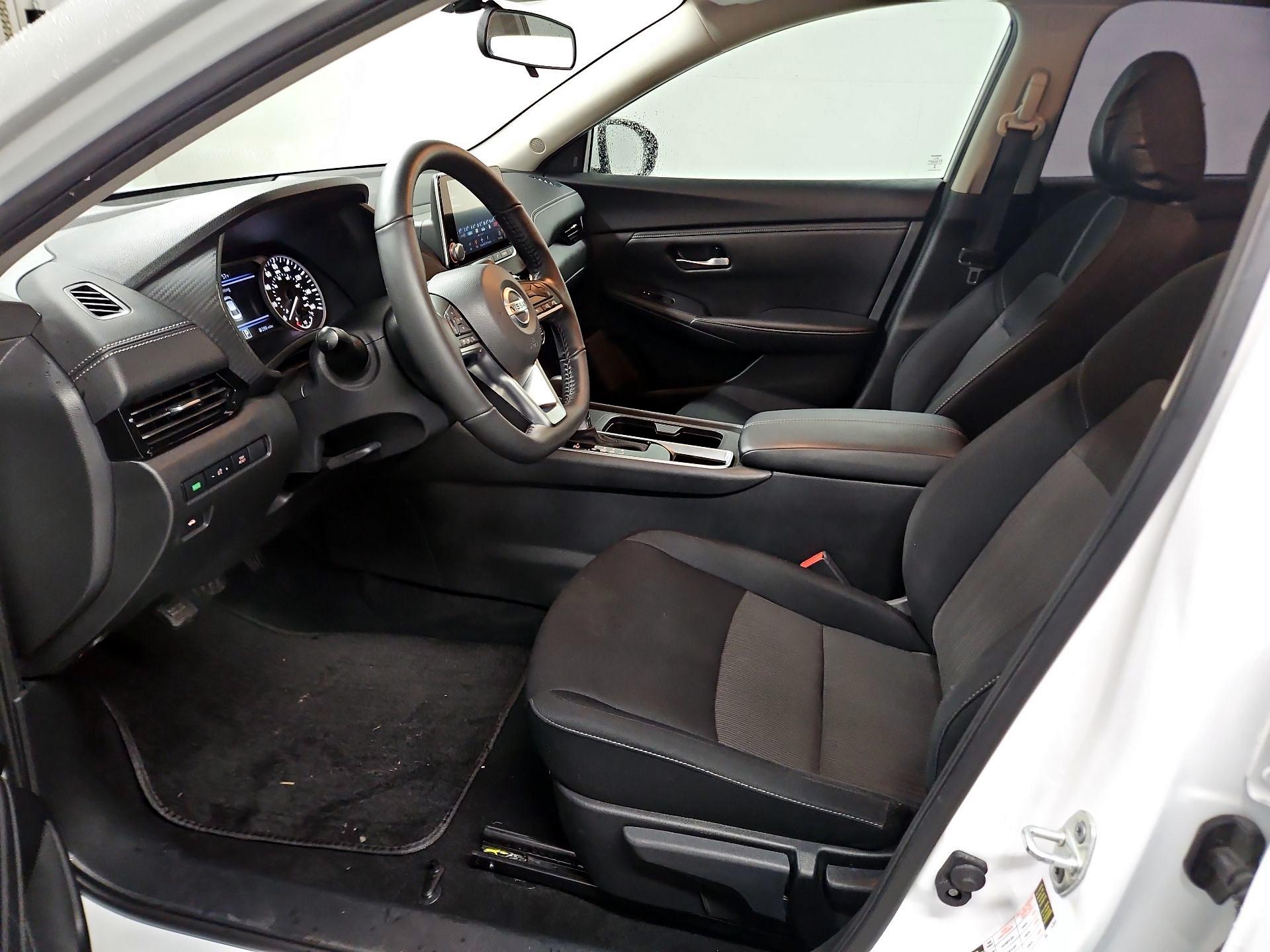 Thumbnail: 2023 Nissan Sentra - 11