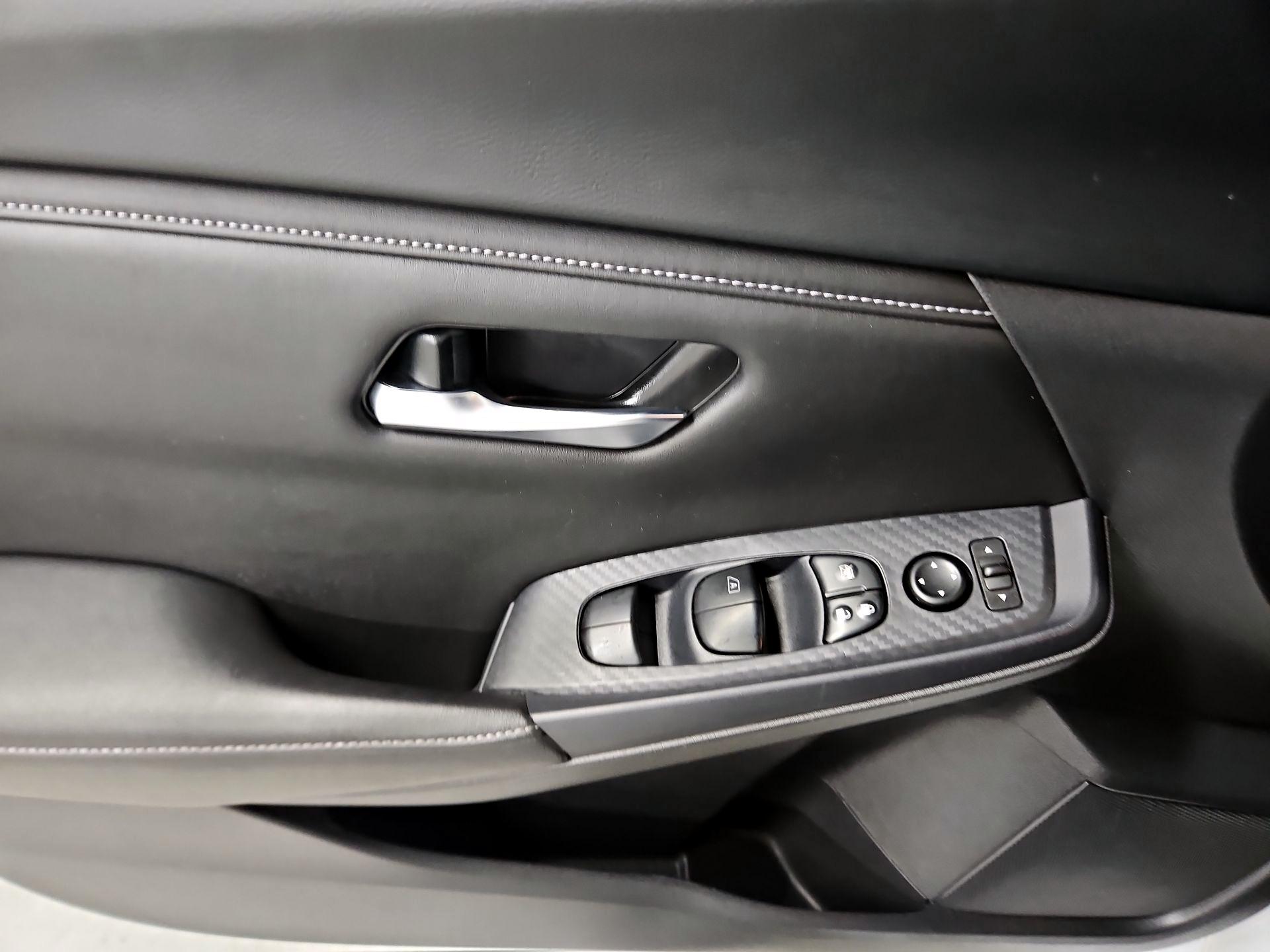 Thumbnail: 2023 Nissan Sentra - 12