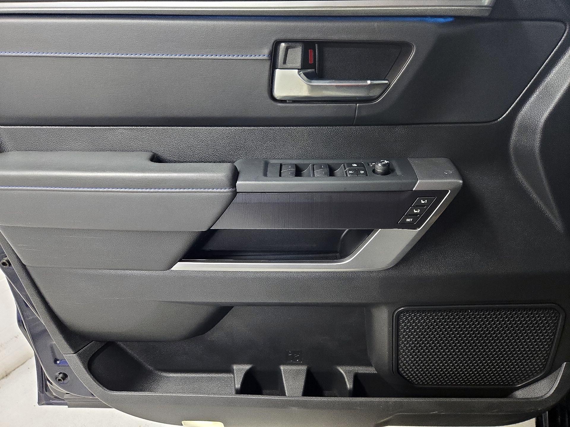 Thumbnail: 2022 Toyota Tundra - 12