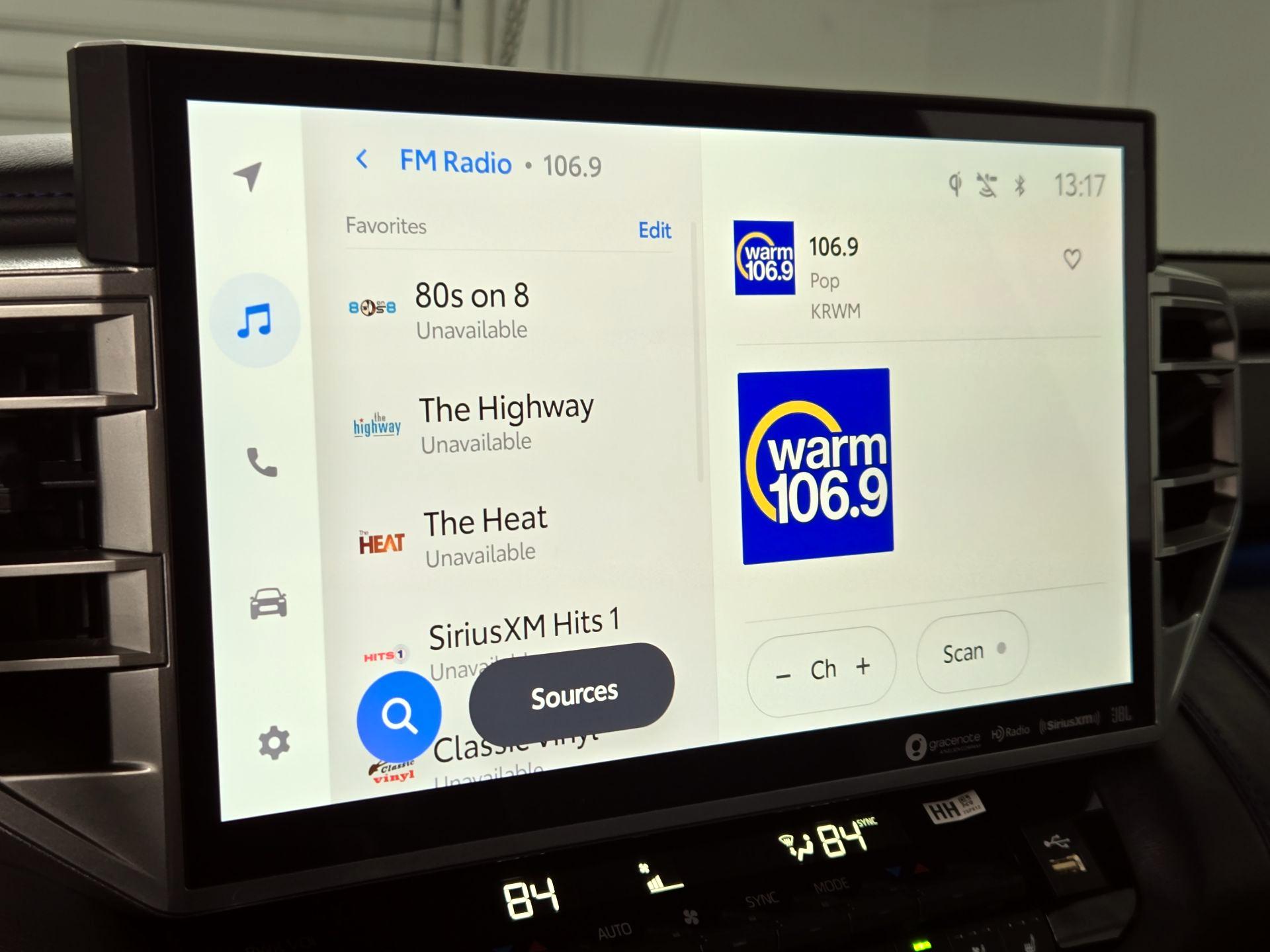 Thumbnail: 2022 Toyota Tundra - 15