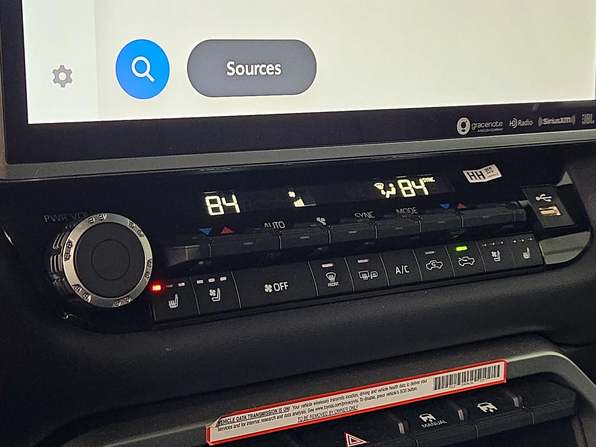 Thumbnail: 2022 Toyota Tundra - 16