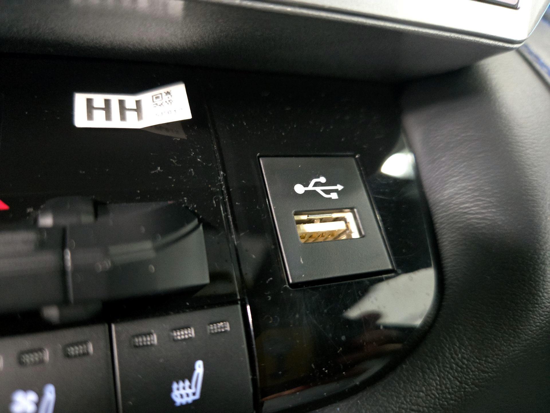 Thumbnail: 2022 Toyota Tundra - 18