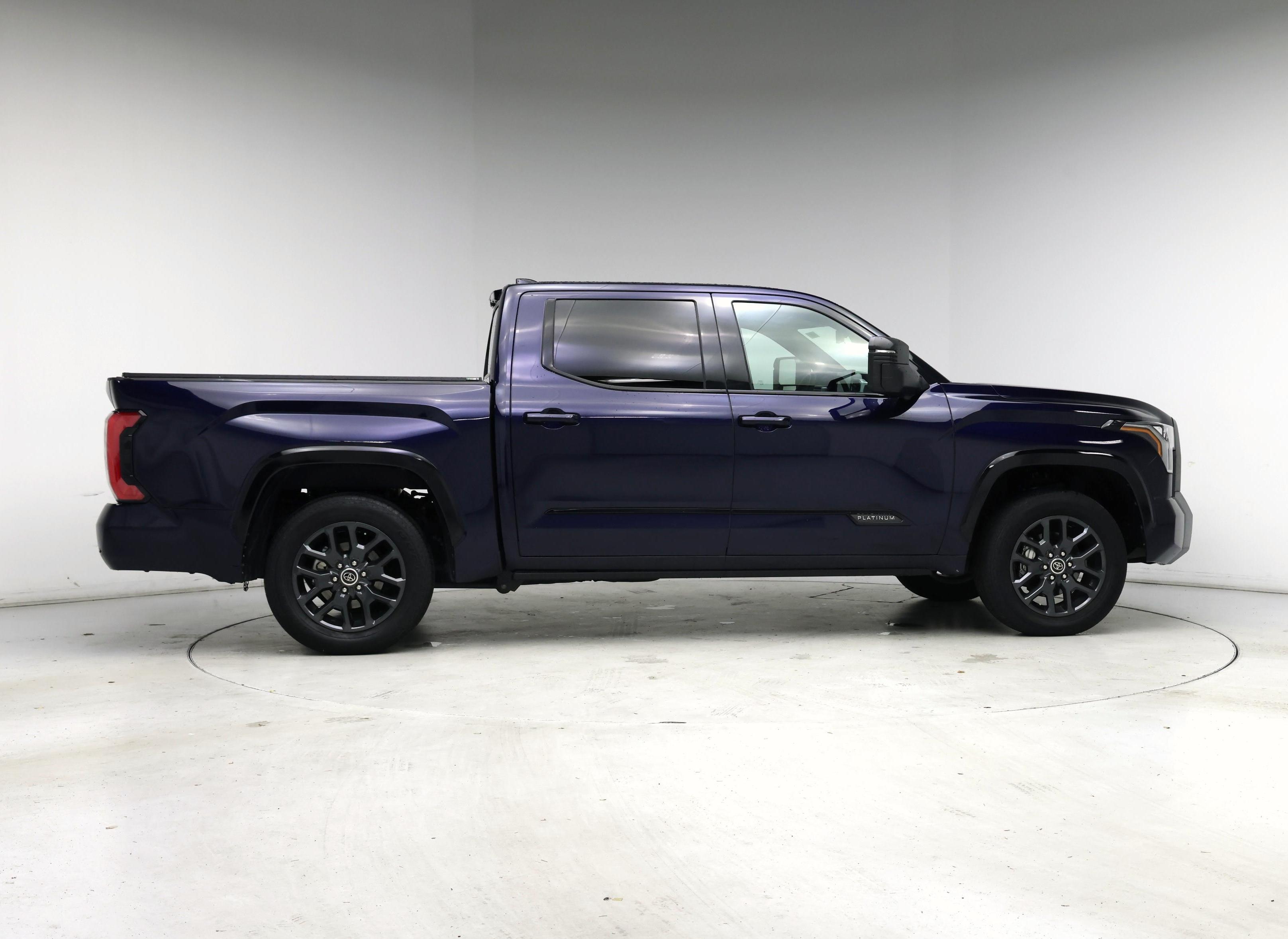 Thumbnail: 2022 Toyota Tundra - 7