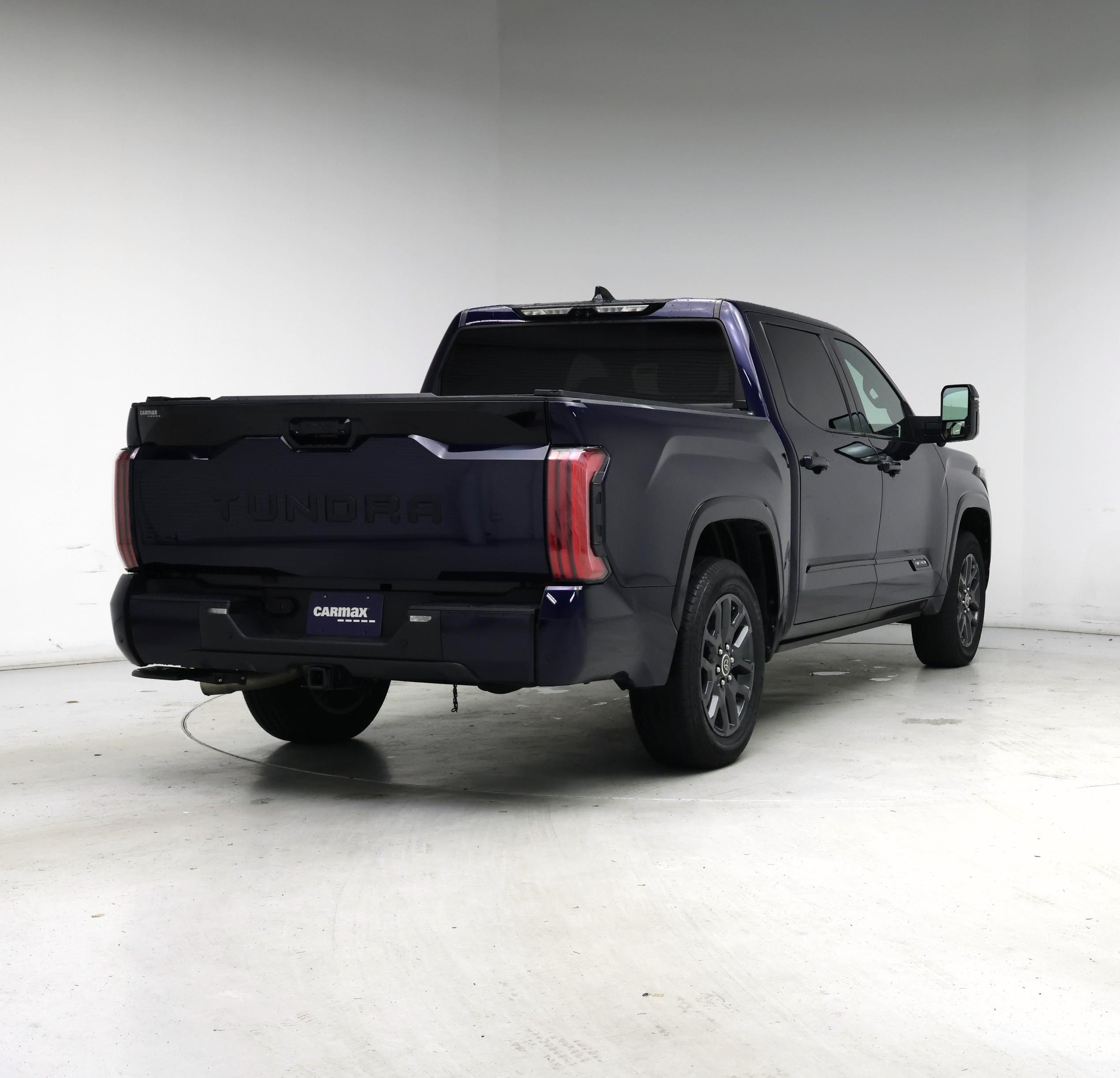 Thumbnail: 2022 Toyota Tundra - 8