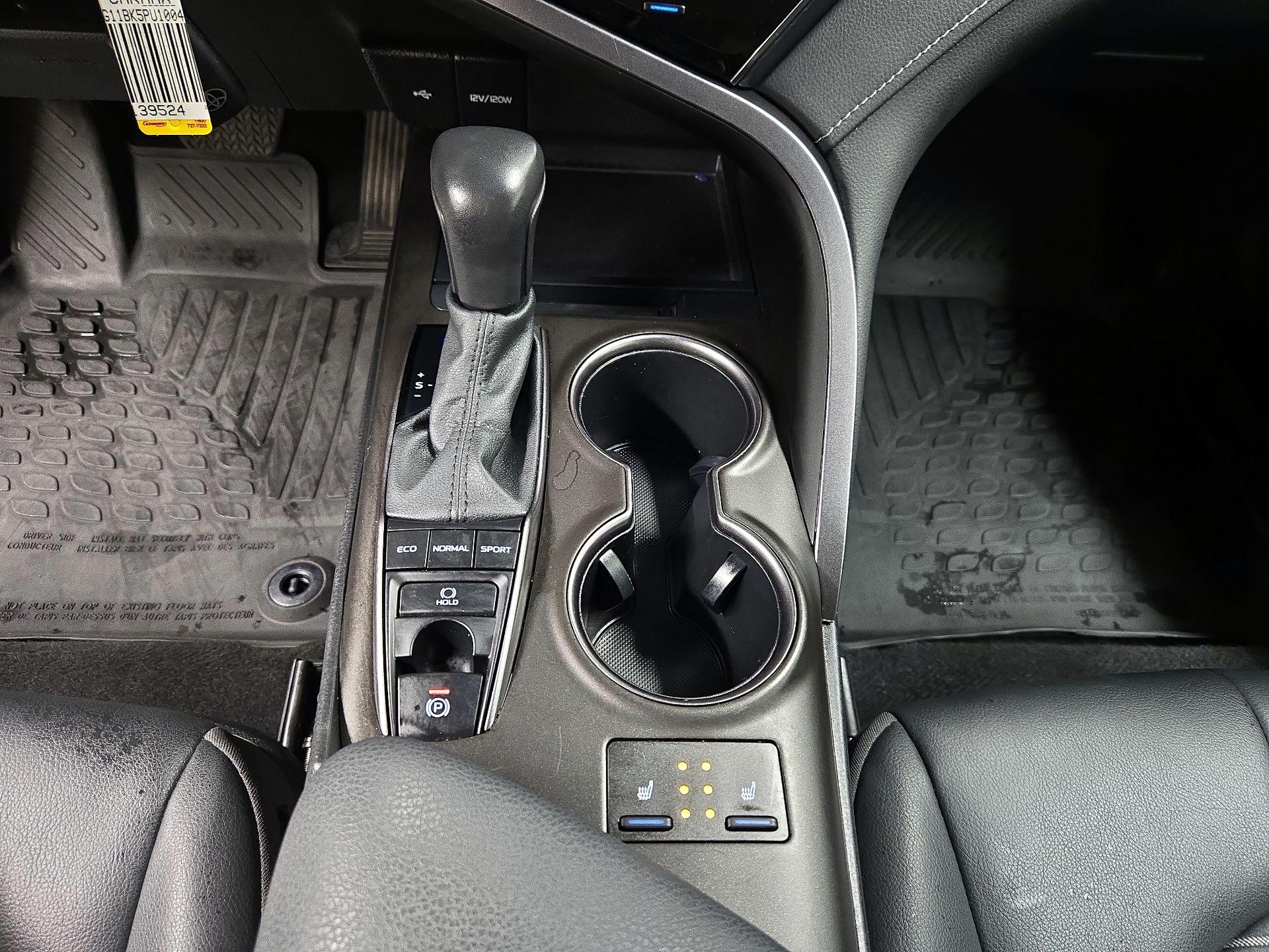 Thumbnail: 2023 Toyota Camry - 17