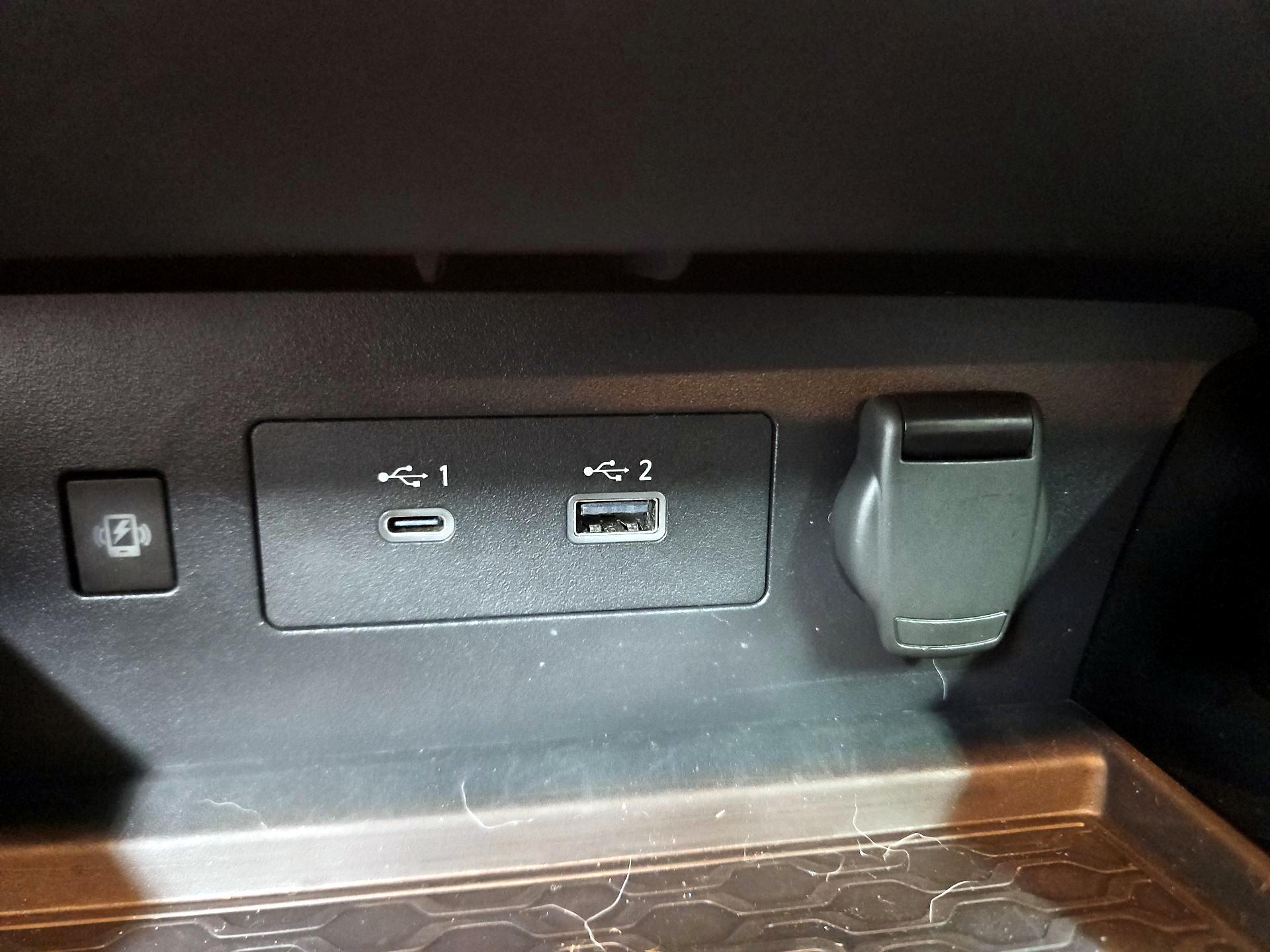 Thumbnail: 2023 Nissan Altima - 19