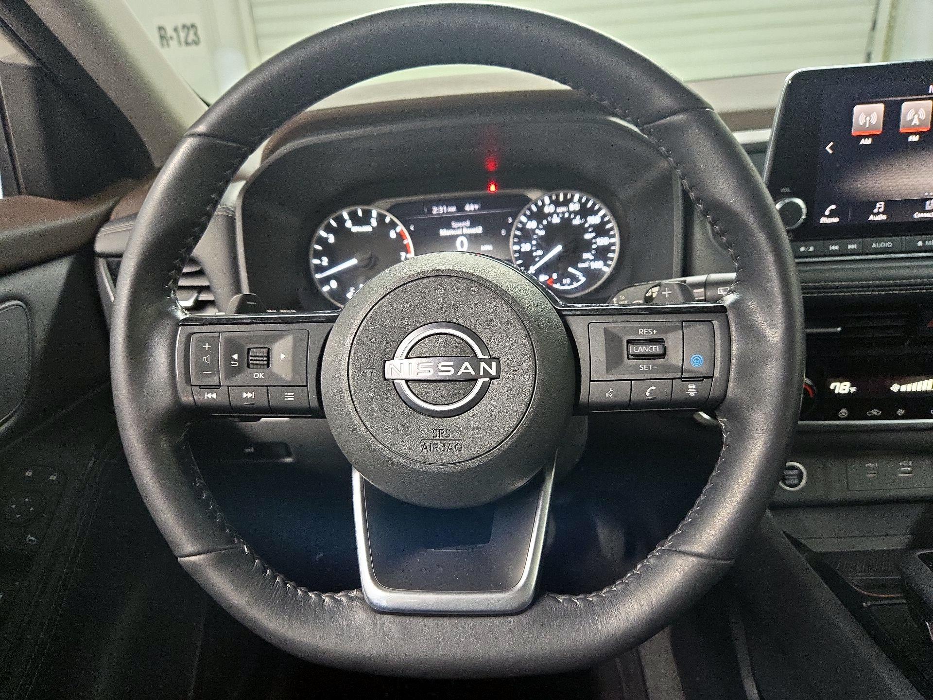 Thumbnail: 2022 Nissan Rogue - 10