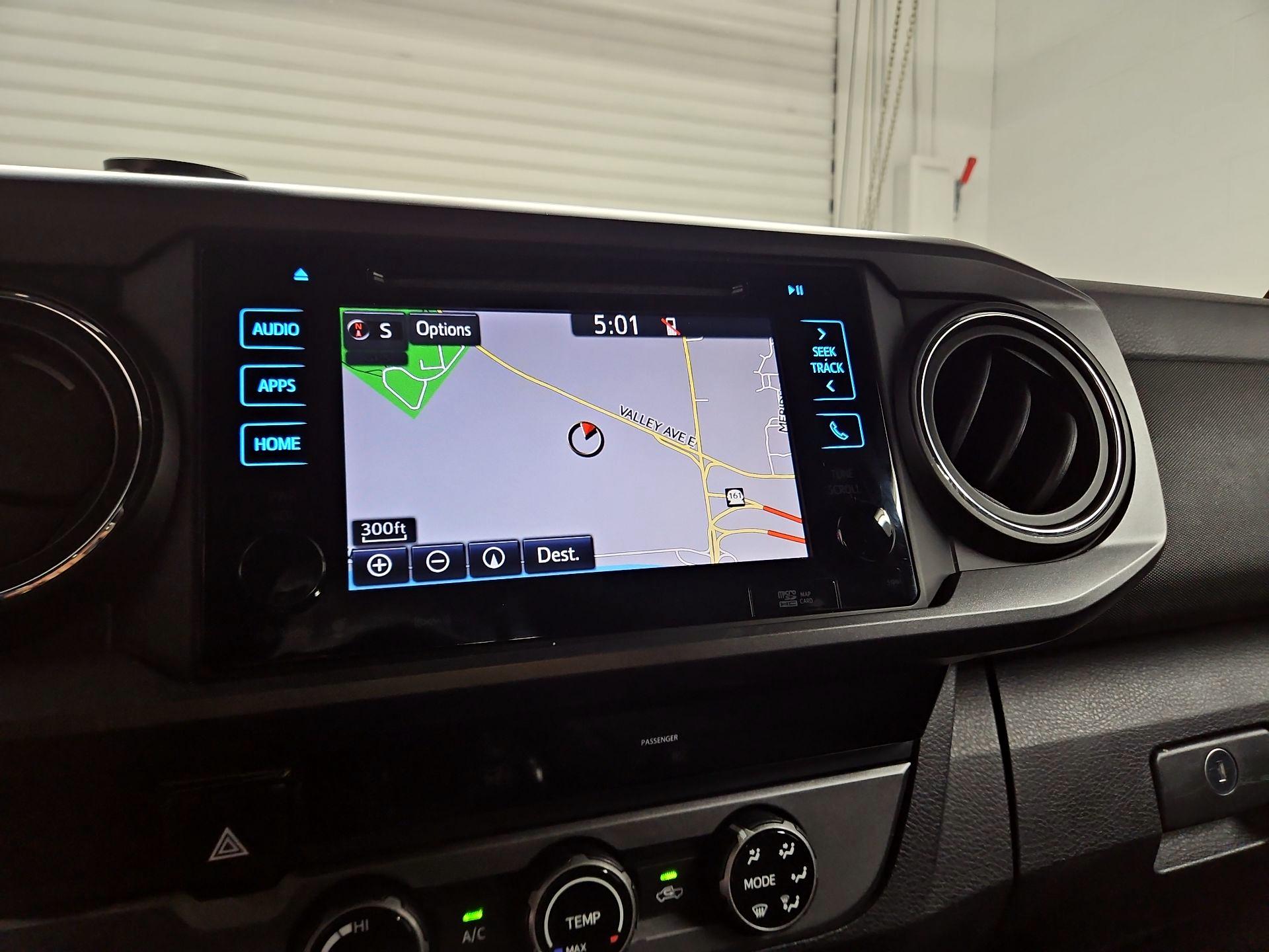 Thumbnail: 2016 Toyota Tacoma - 14