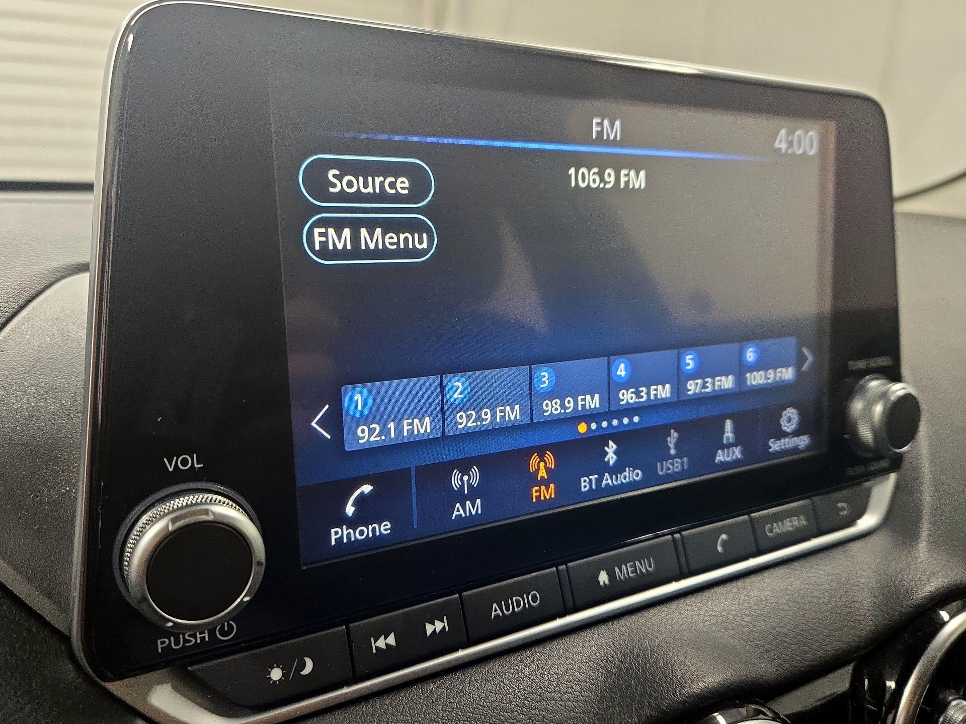 Thumbnail: 2023 Nissan Sentra - 15