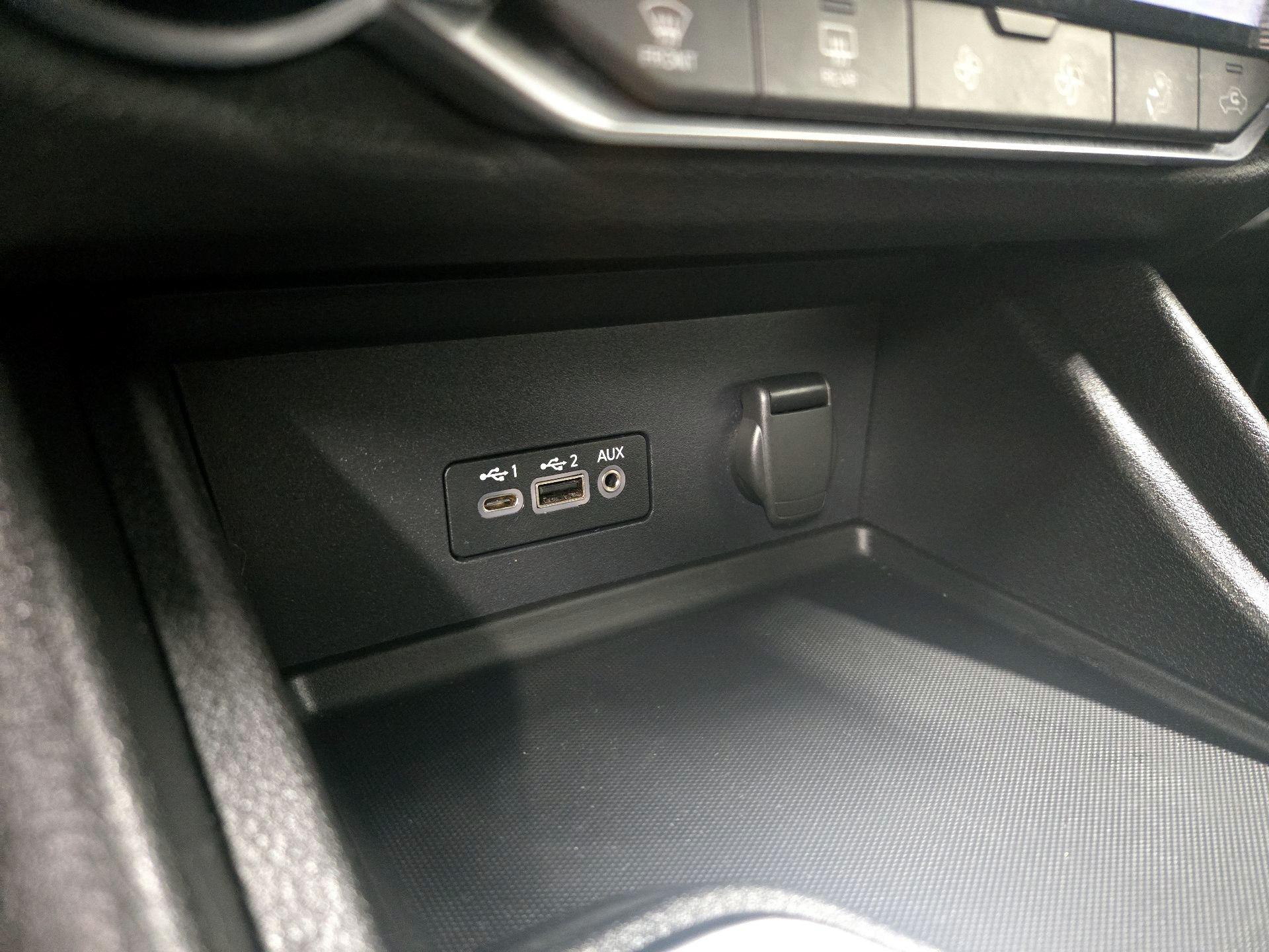 Thumbnail: 2023 Nissan Sentra - 18