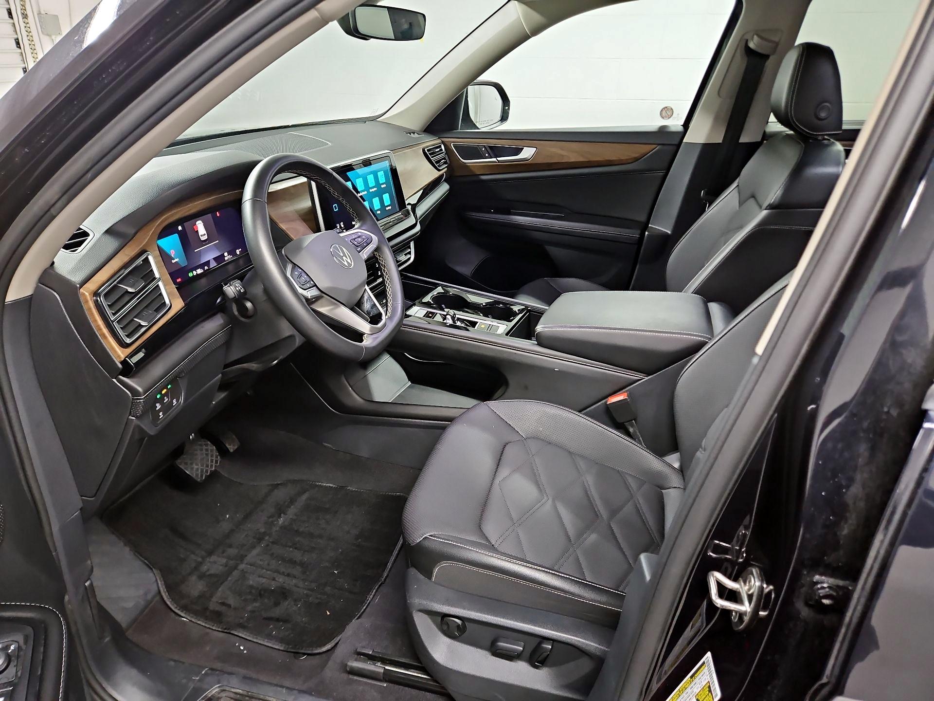 Thumbnail: 2024 Volkswagen Atlas - 11