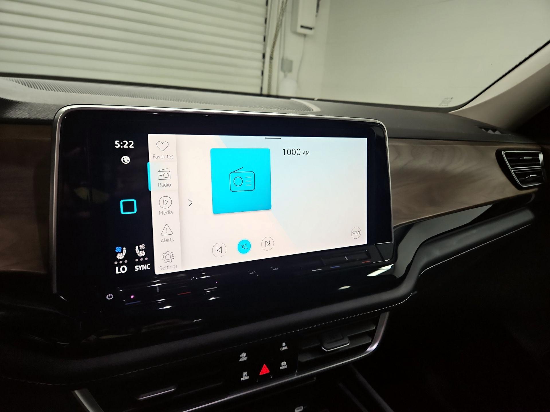 Thumbnail: 2024 Volkswagen Atlas - 15