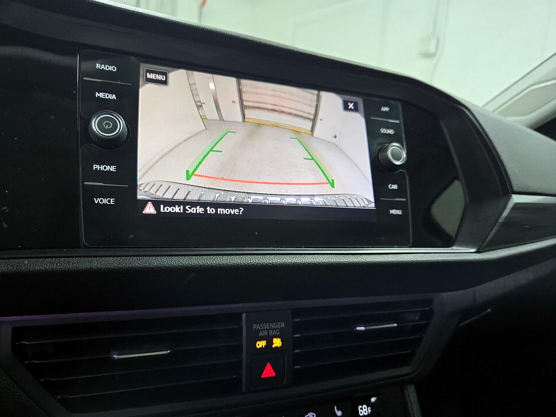 Thumbnail: 2019 Volkswagen Jetta - 14