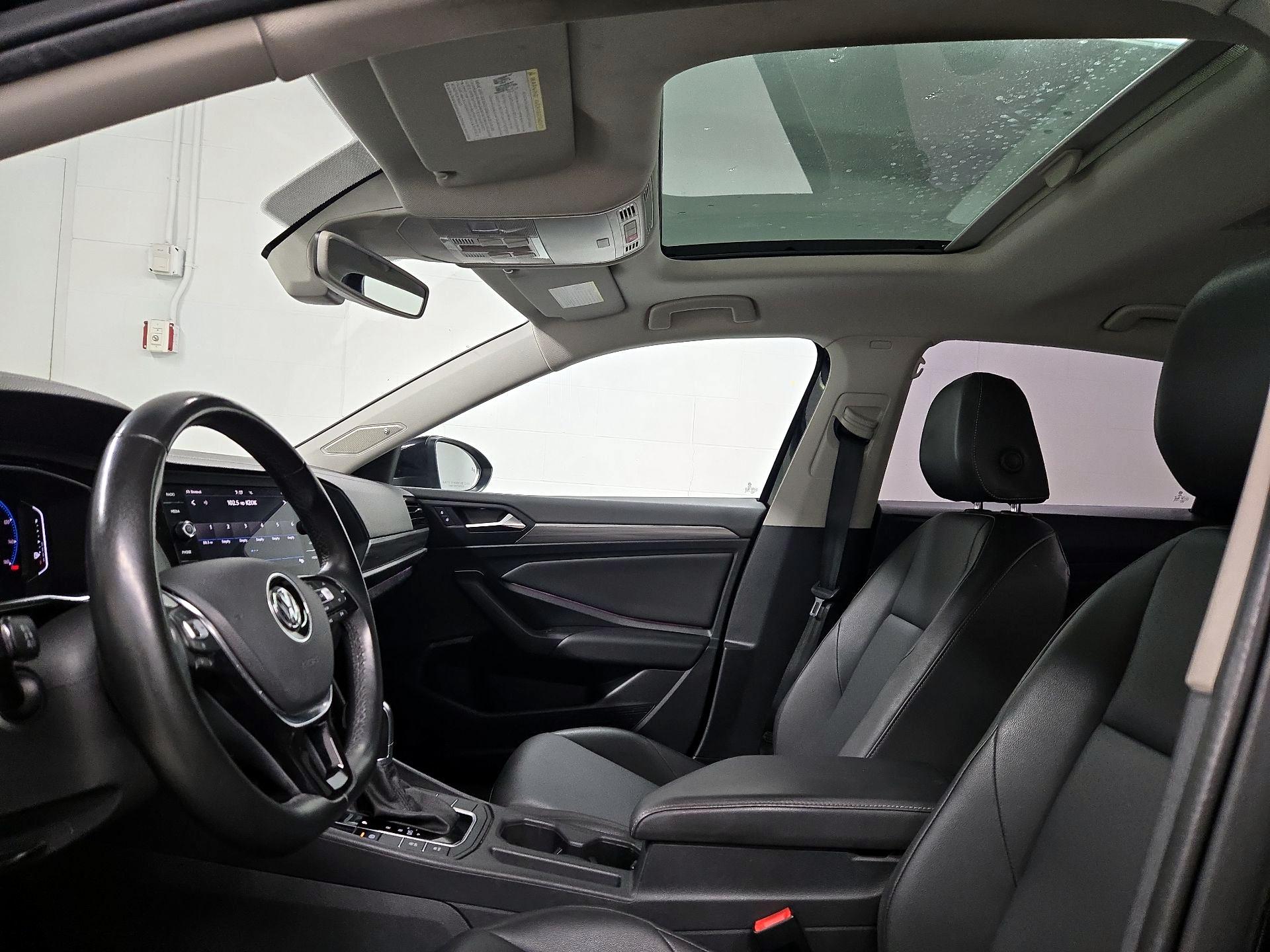 Thumbnail: 2019 Volkswagen Jetta - 19