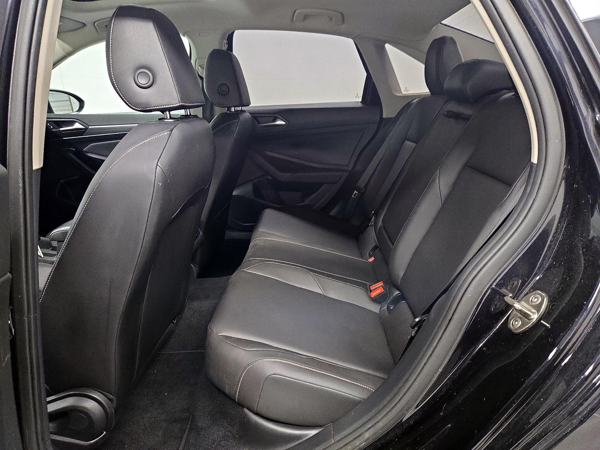 Thumbnail: 2019 Volkswagen Jetta - 20