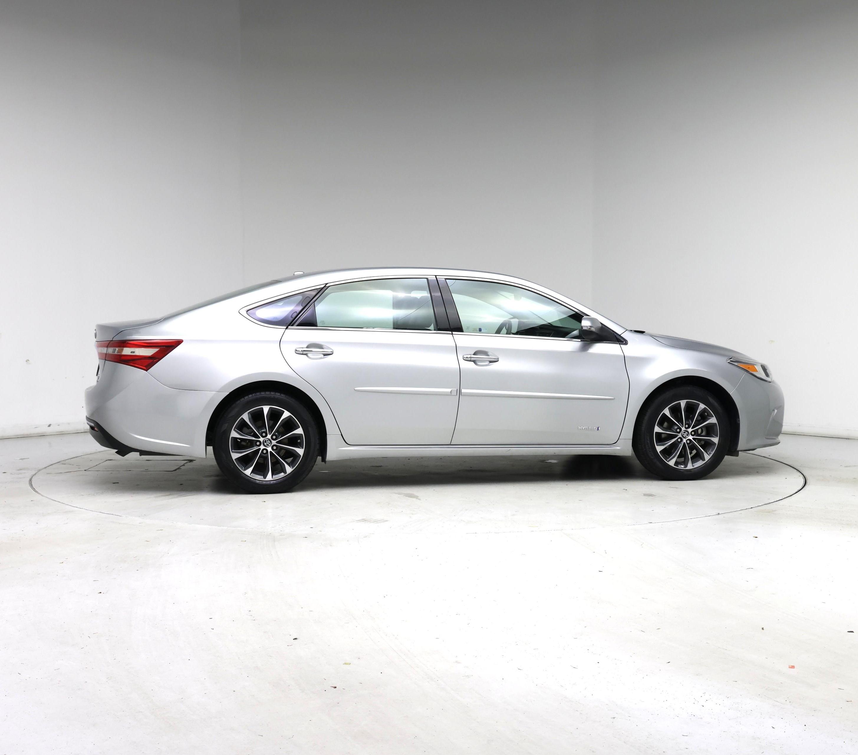 Thumbnail: 2016 Toyota Avalon - 7