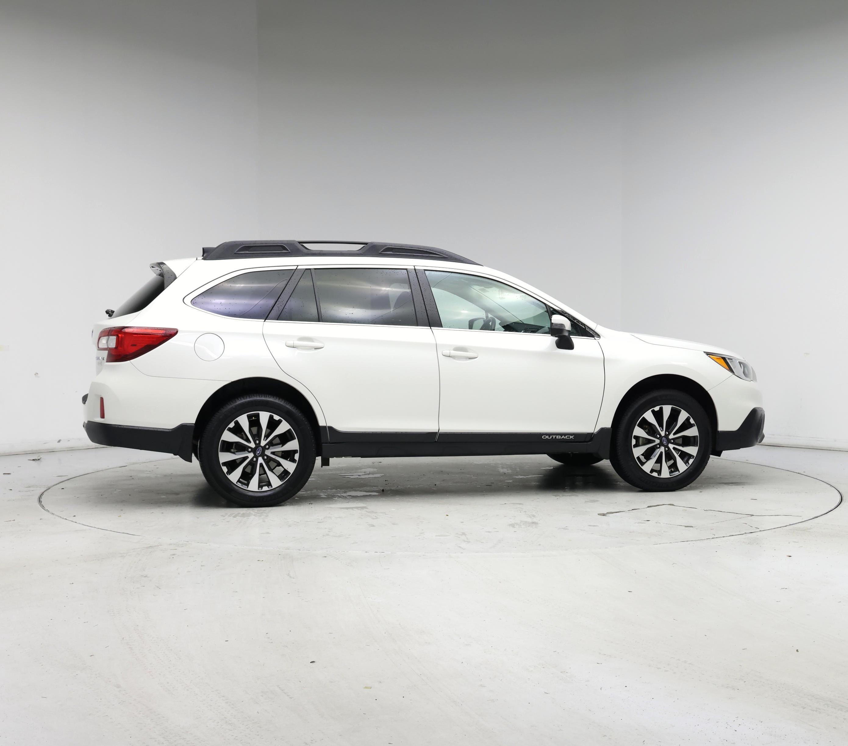 Thumbnail: 2016 Subaru Outback - 7