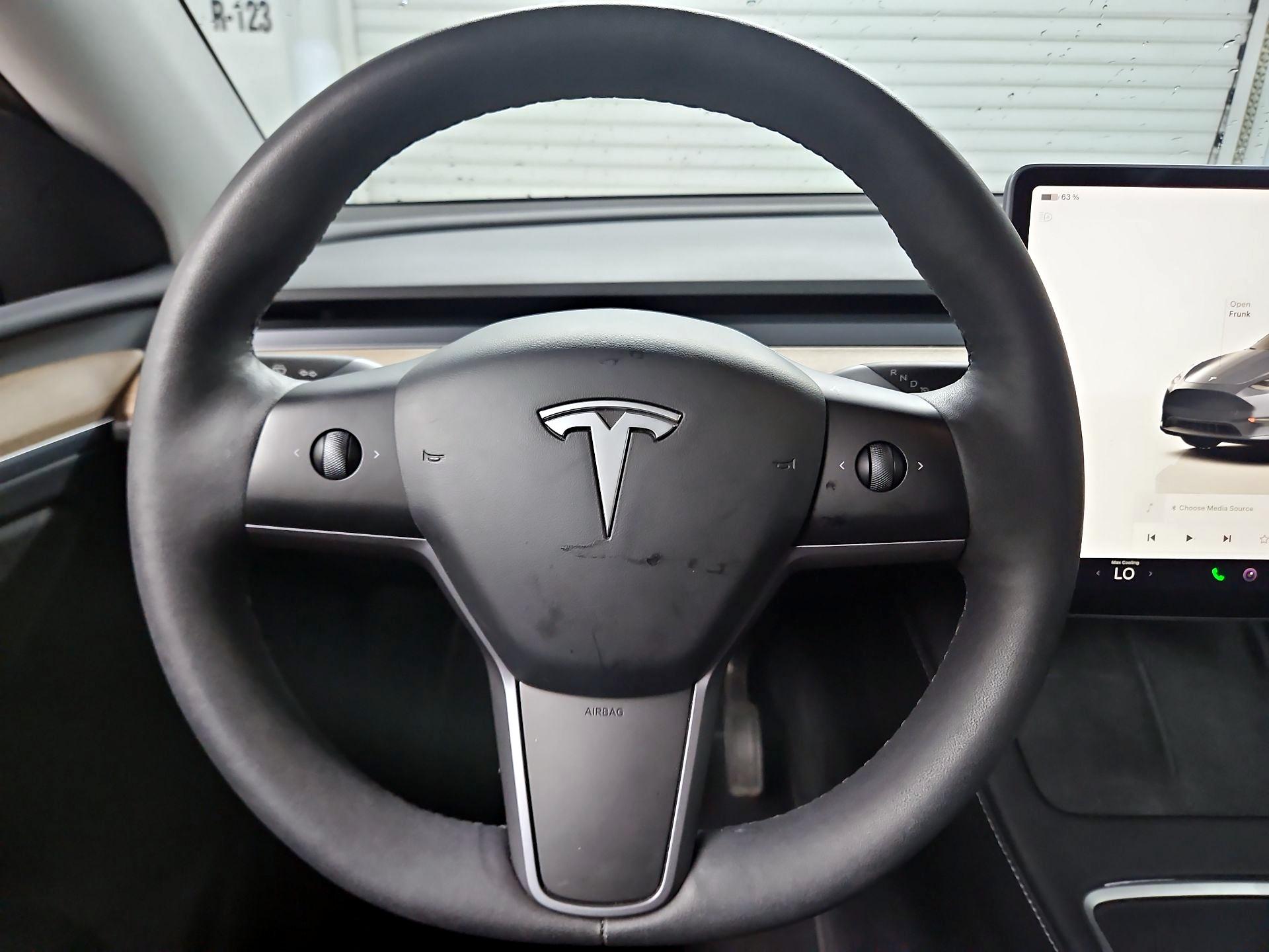 Thumbnail: 2023 Tesla Model Y - 10