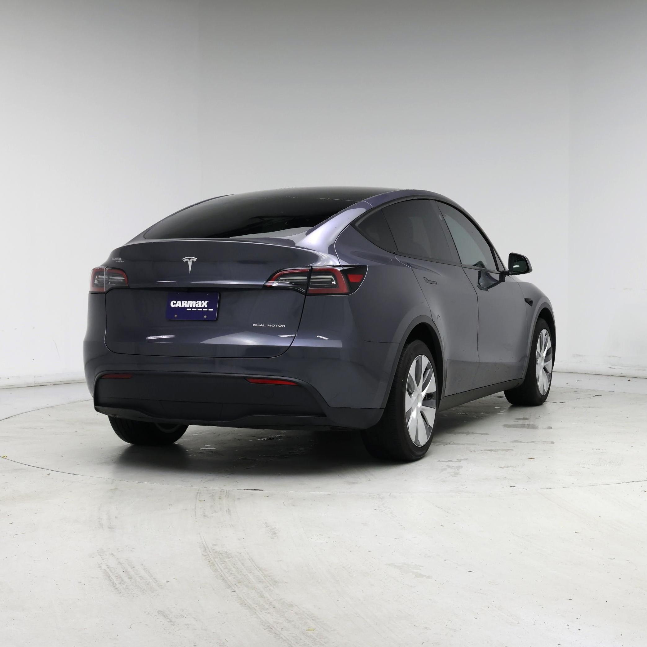 Thumbnail: 2023 Tesla Model Y - 8