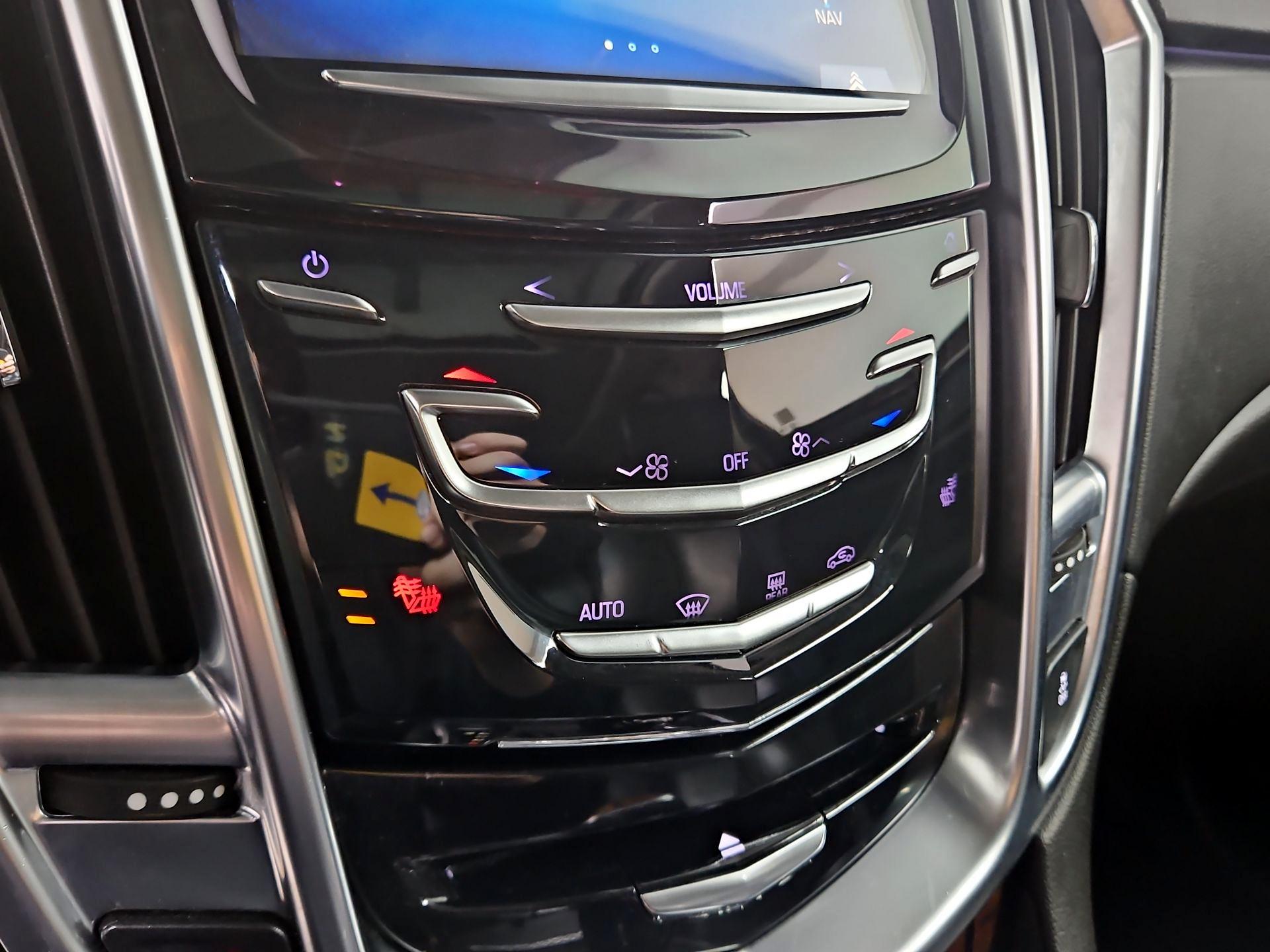 Thumbnail: 2016 Cadillac SRX - 17