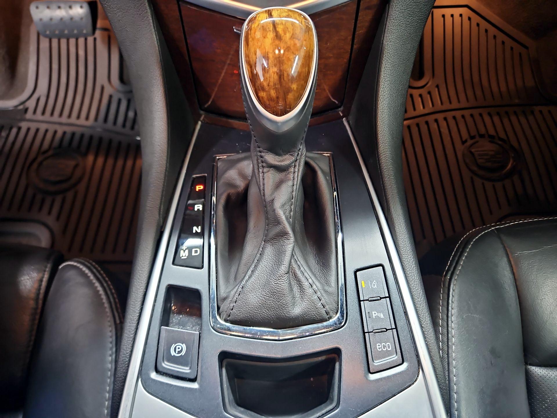 Thumbnail: 2016 Cadillac SRX - 18