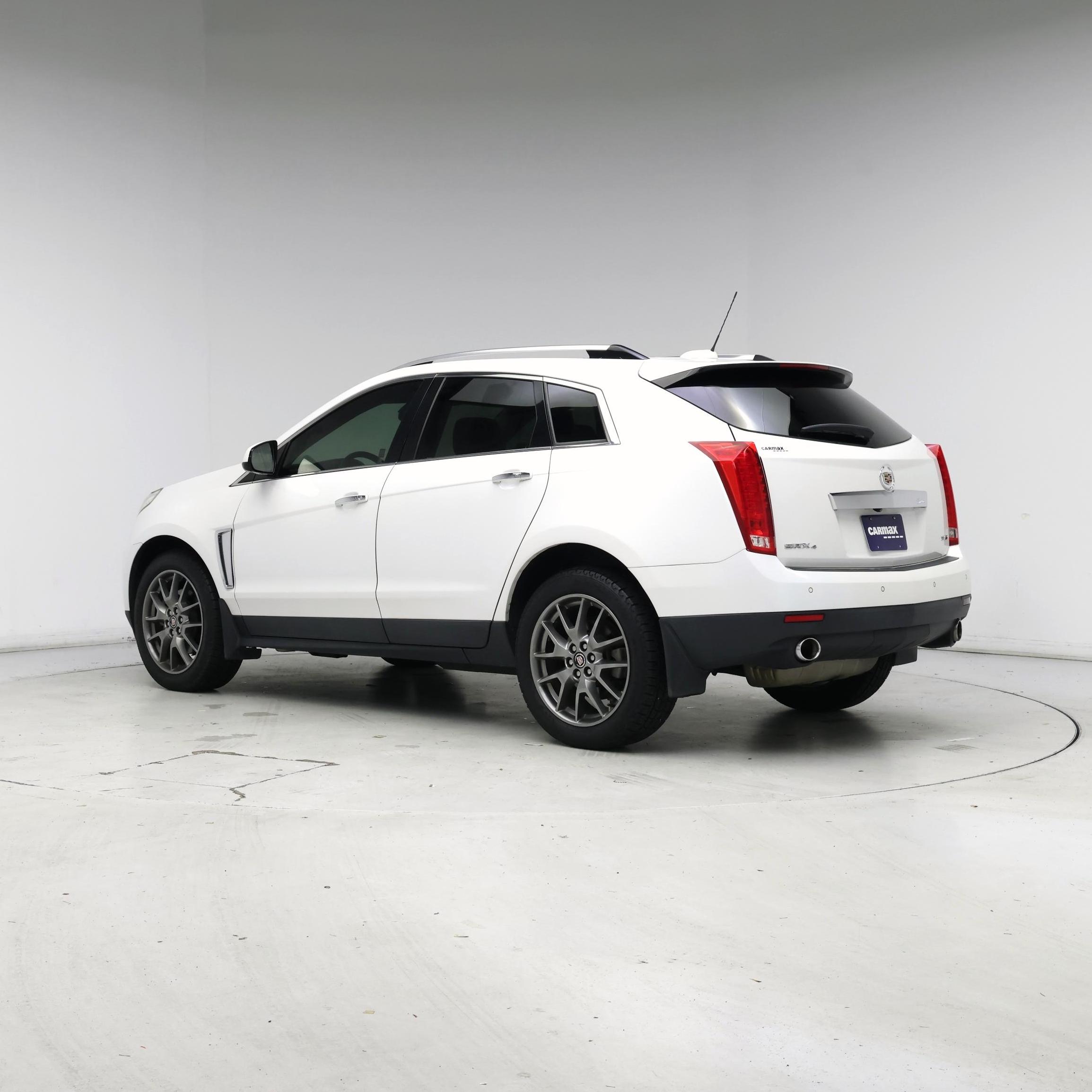 Thumbnail: 2016 Cadillac SRX - 2