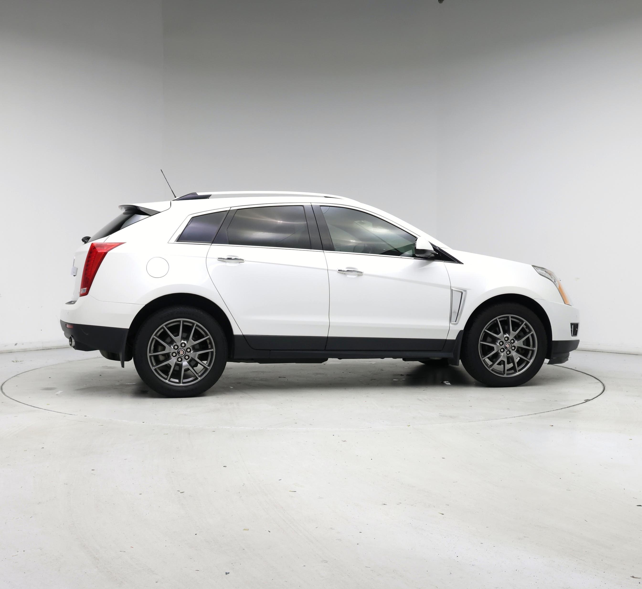 Thumbnail: 2016 Cadillac SRX - 7