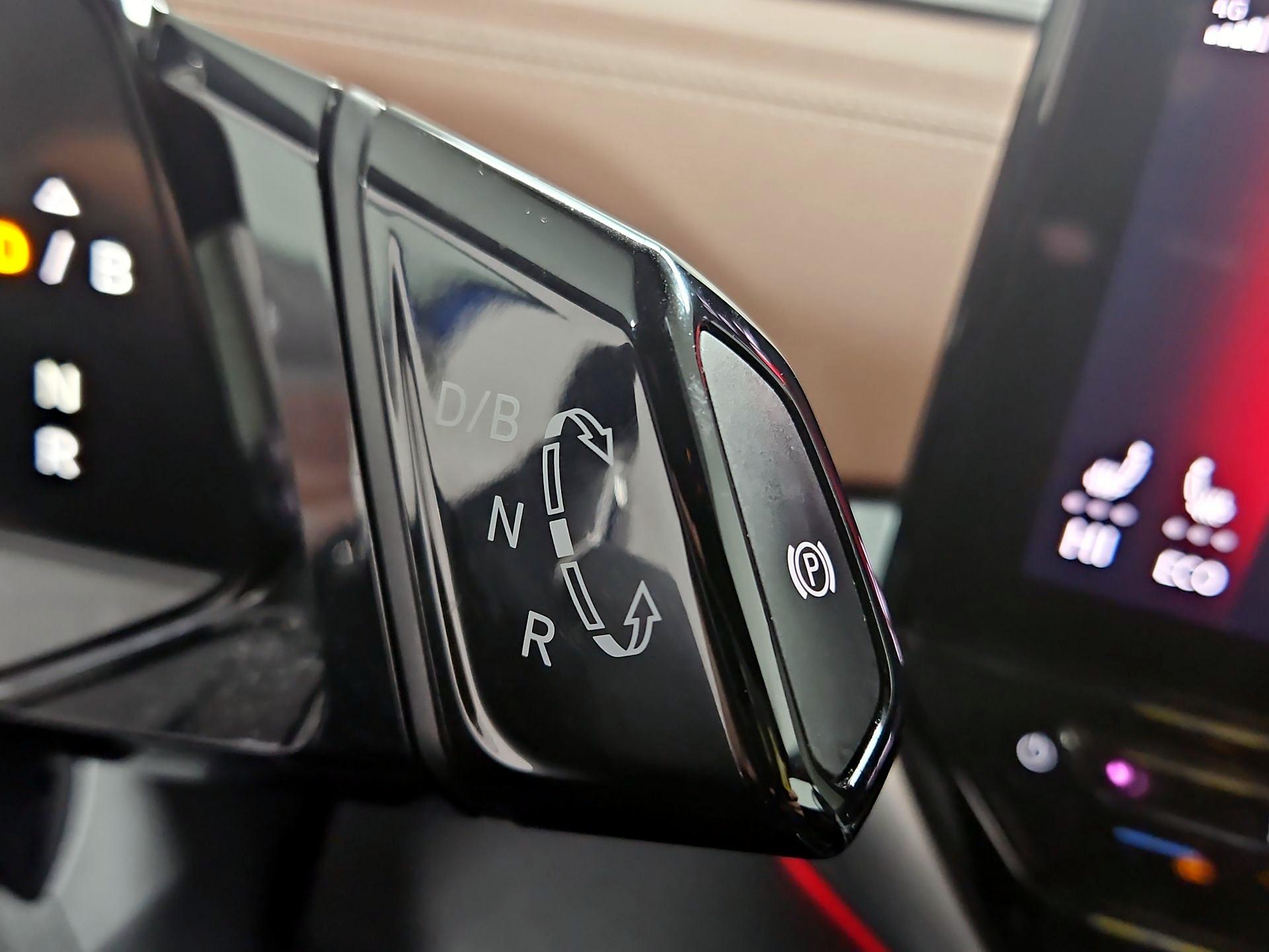 Thumbnail: 2021 Volkswagen ID.4 - 18