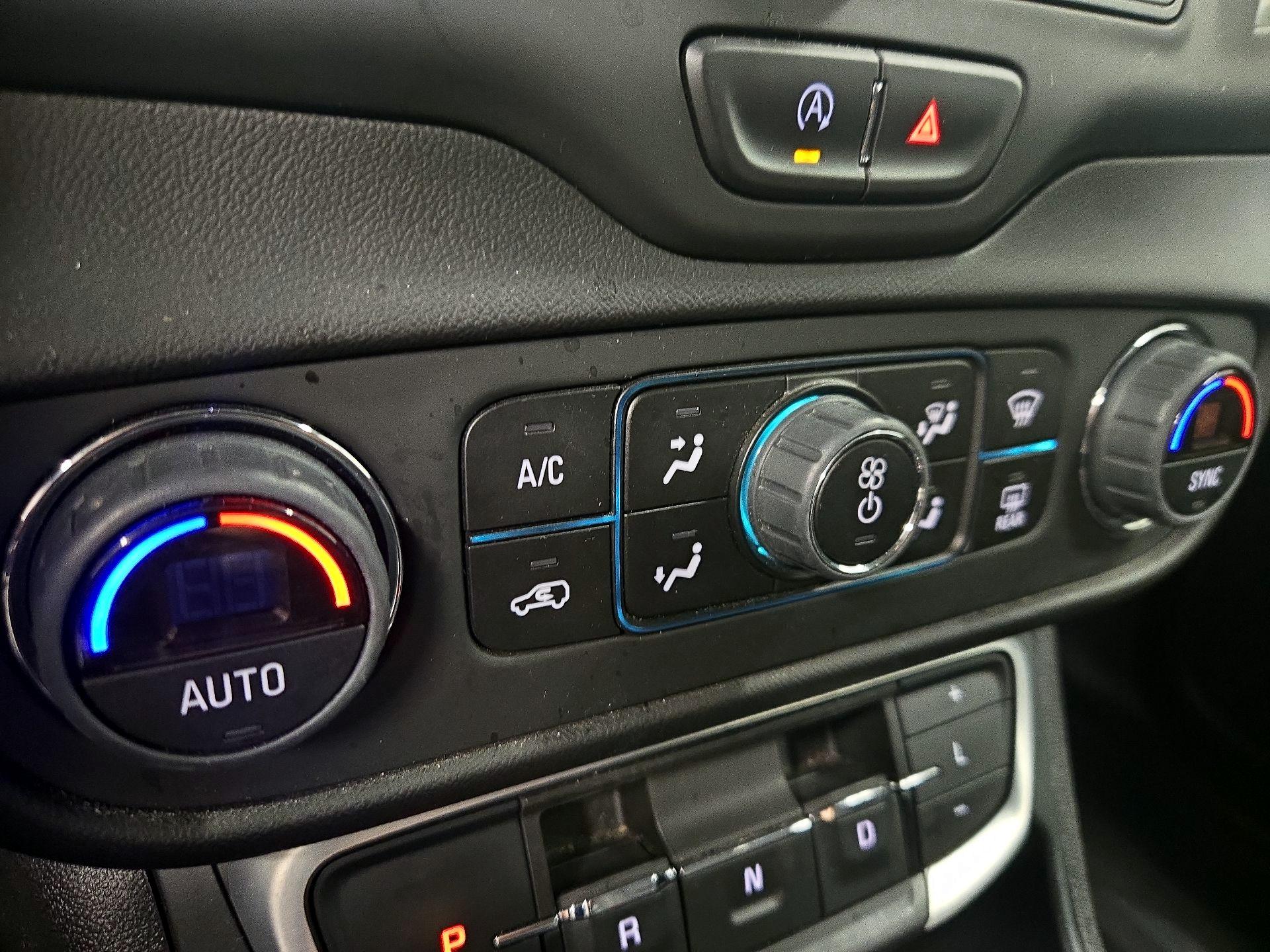 Thumbnail: 2023 GMC Terrain - 16