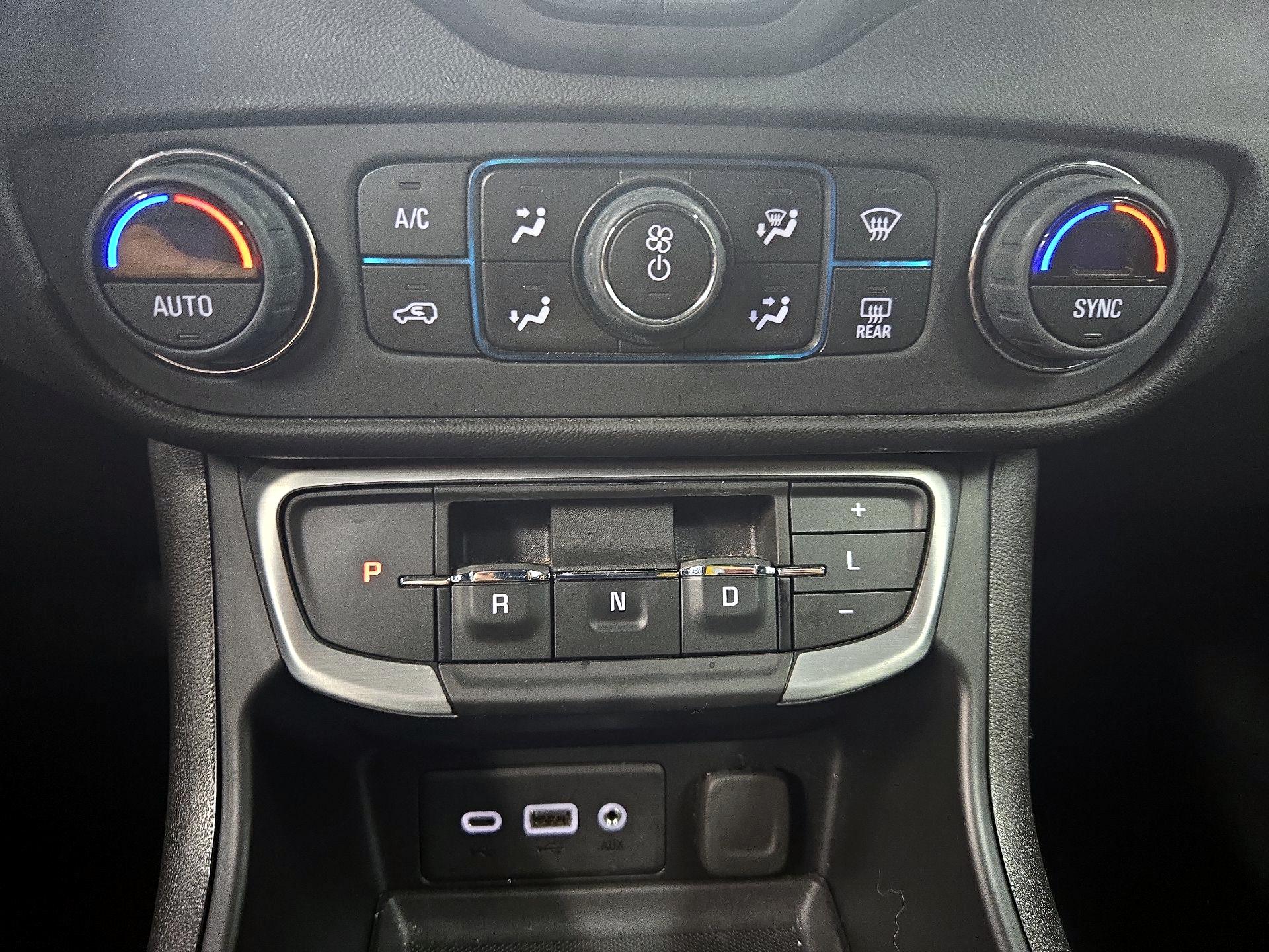 Thumbnail: 2023 GMC Terrain - 17