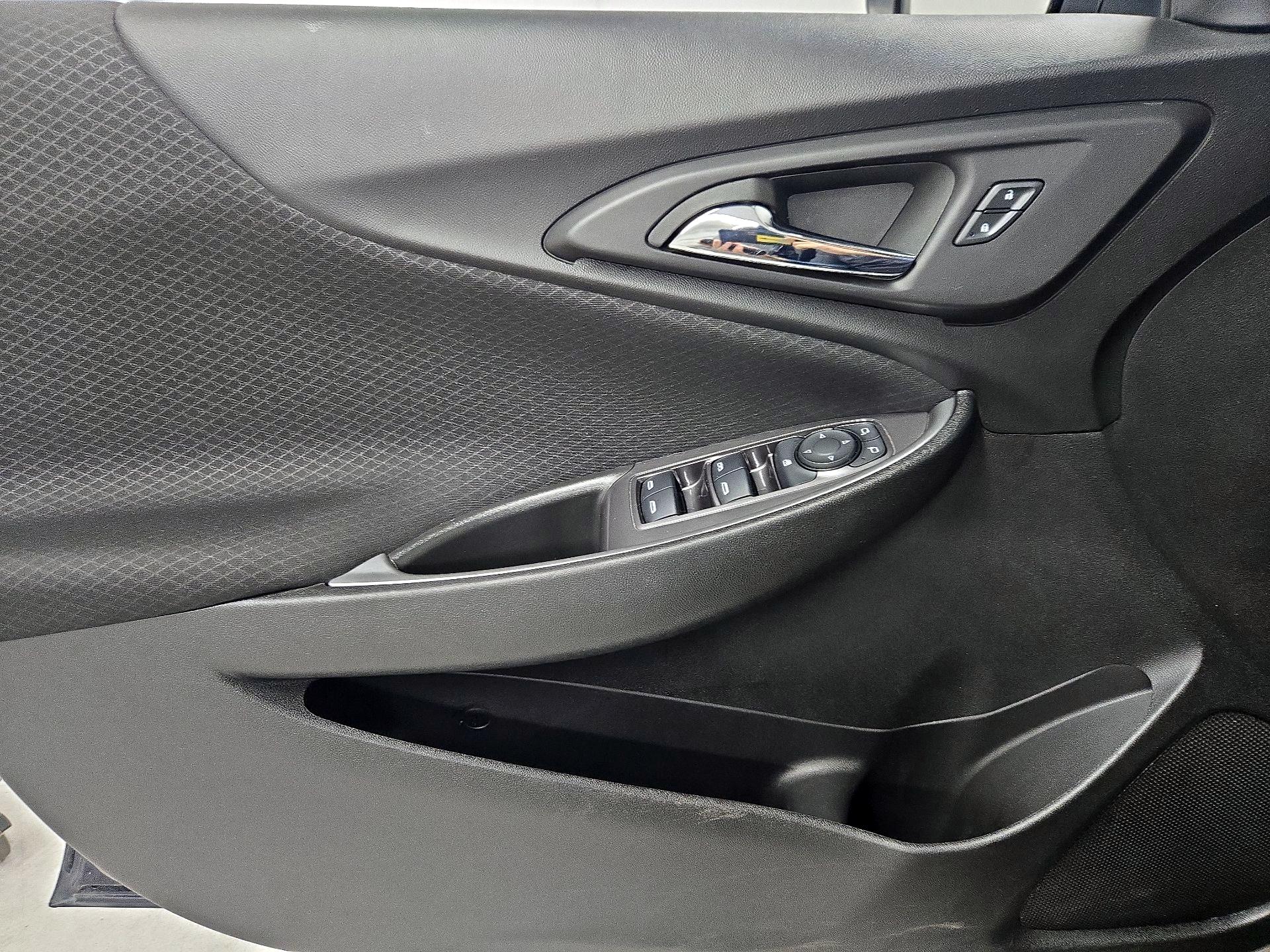 Thumbnail: 2023 Chevrolet Malibu - 12