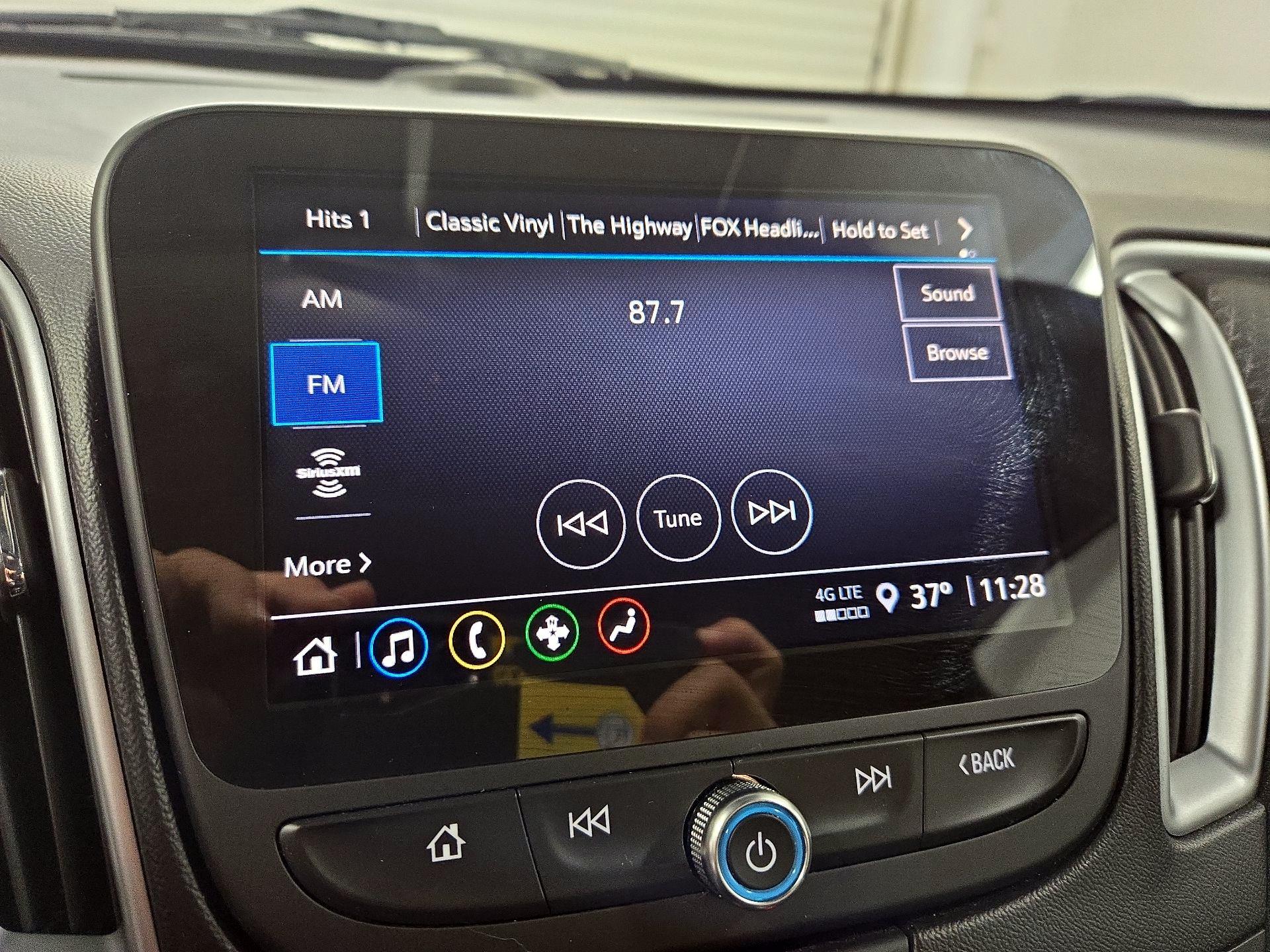 Thumbnail: 2023 Chevrolet Malibu - 15