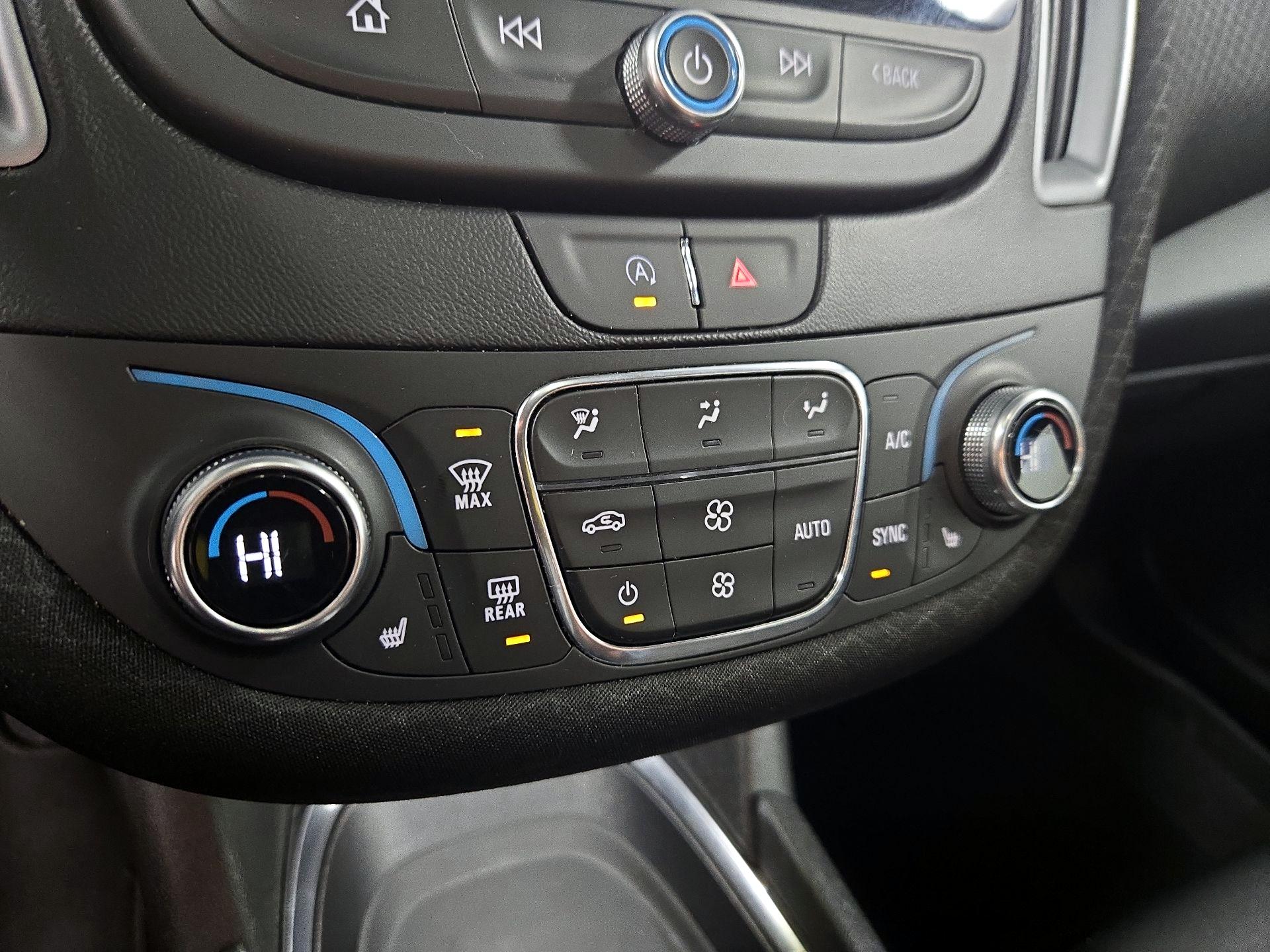 Thumbnail: 2023 Chevrolet Malibu - 16