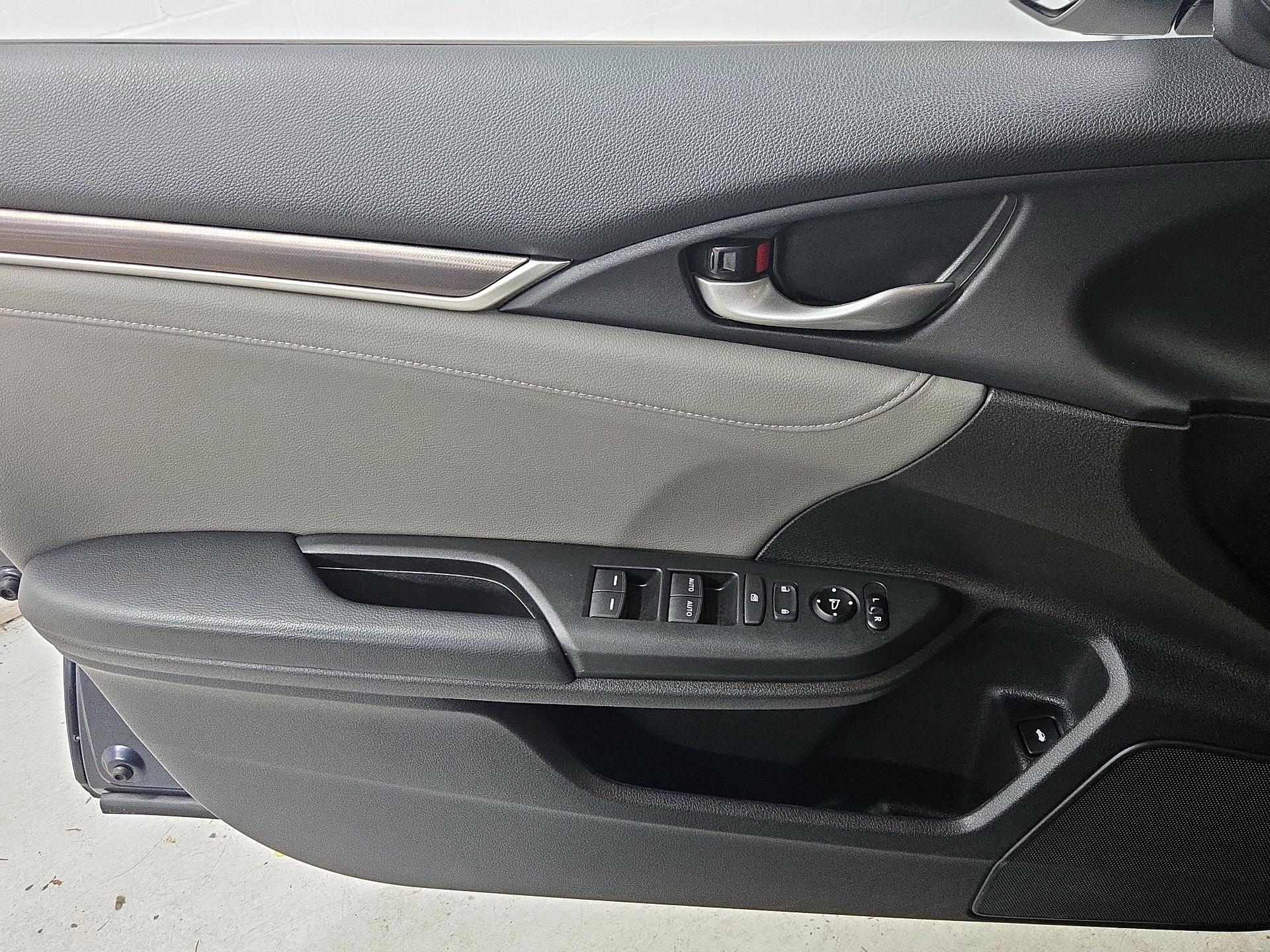 Thumbnail: 2020 Honda Civic - 12