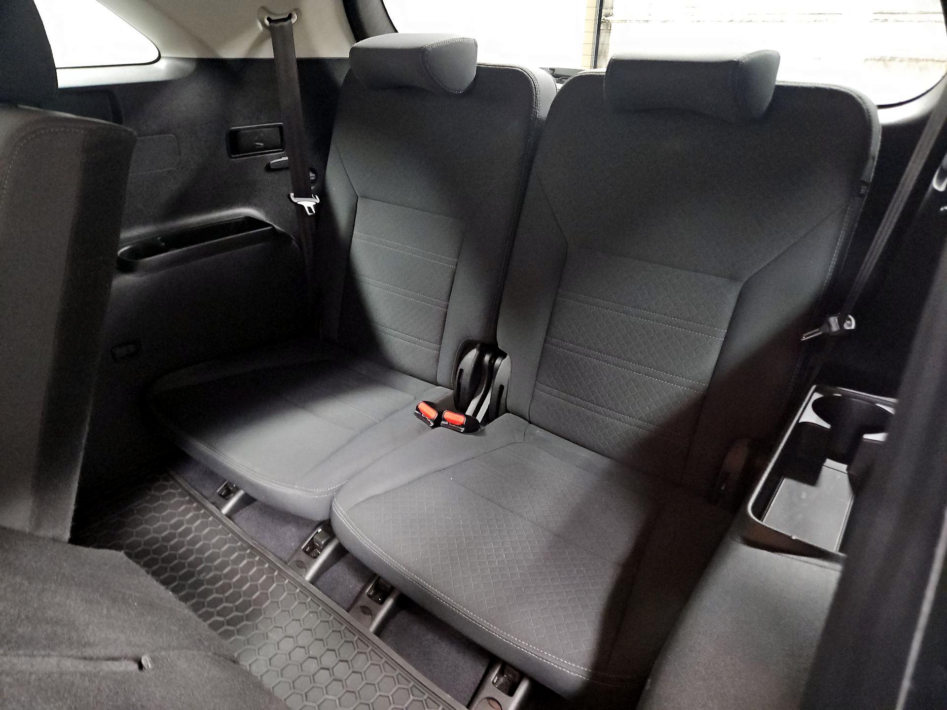 Thumbnail: 2020 Kia Sorento - 20