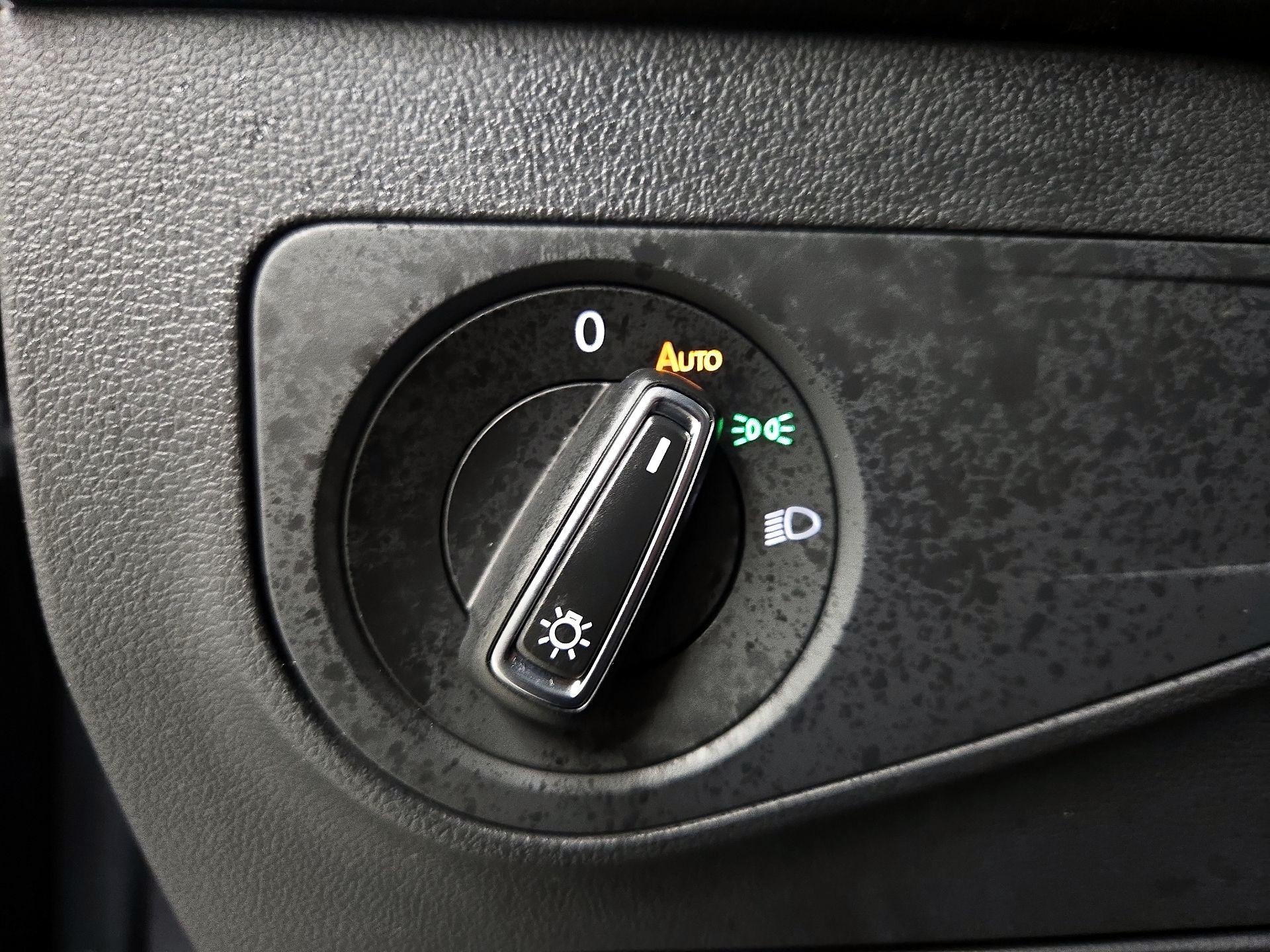 Thumbnail: 2024 Volkswagen Tiguan - 13